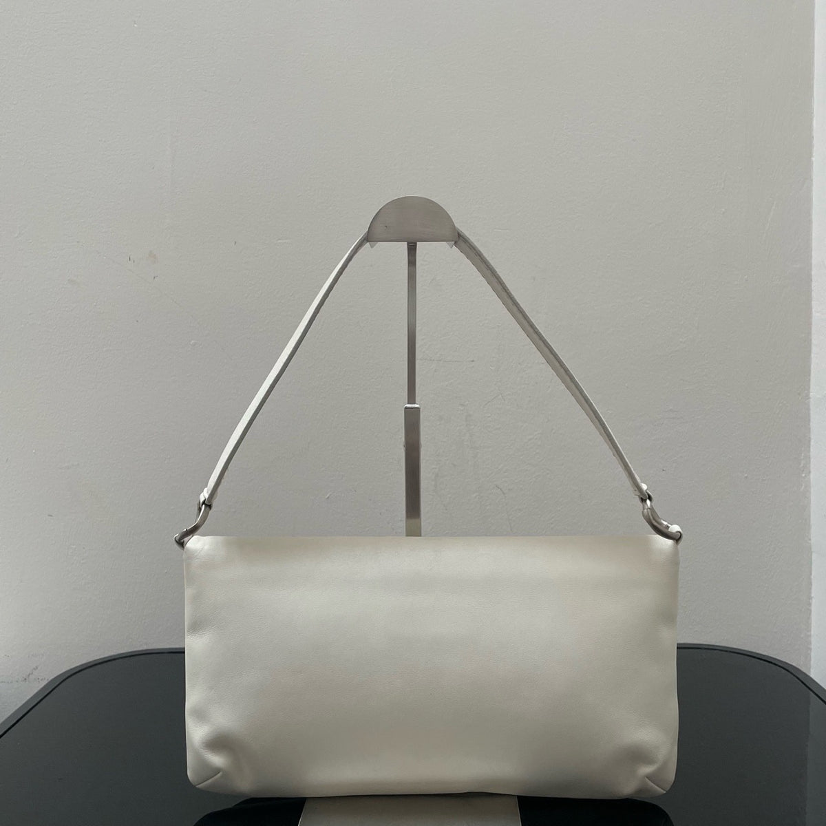 Chanel - 2.55 - Leather - White
