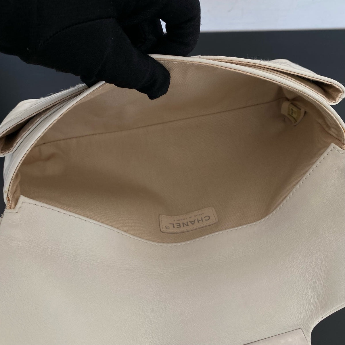 Chanel - 2.55 - Leather - White