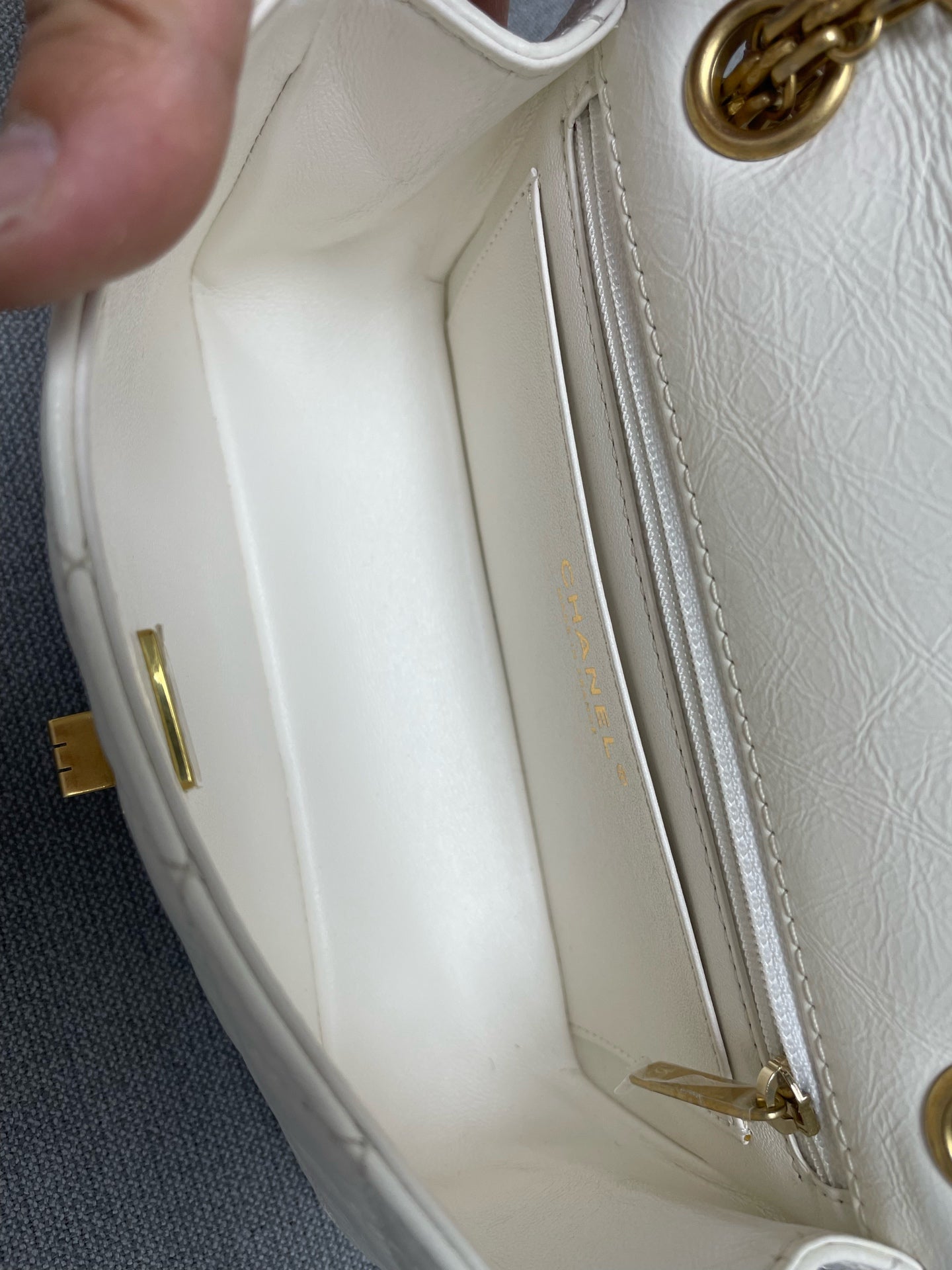 Chanel - 2.55 - Leather - White - (mini)