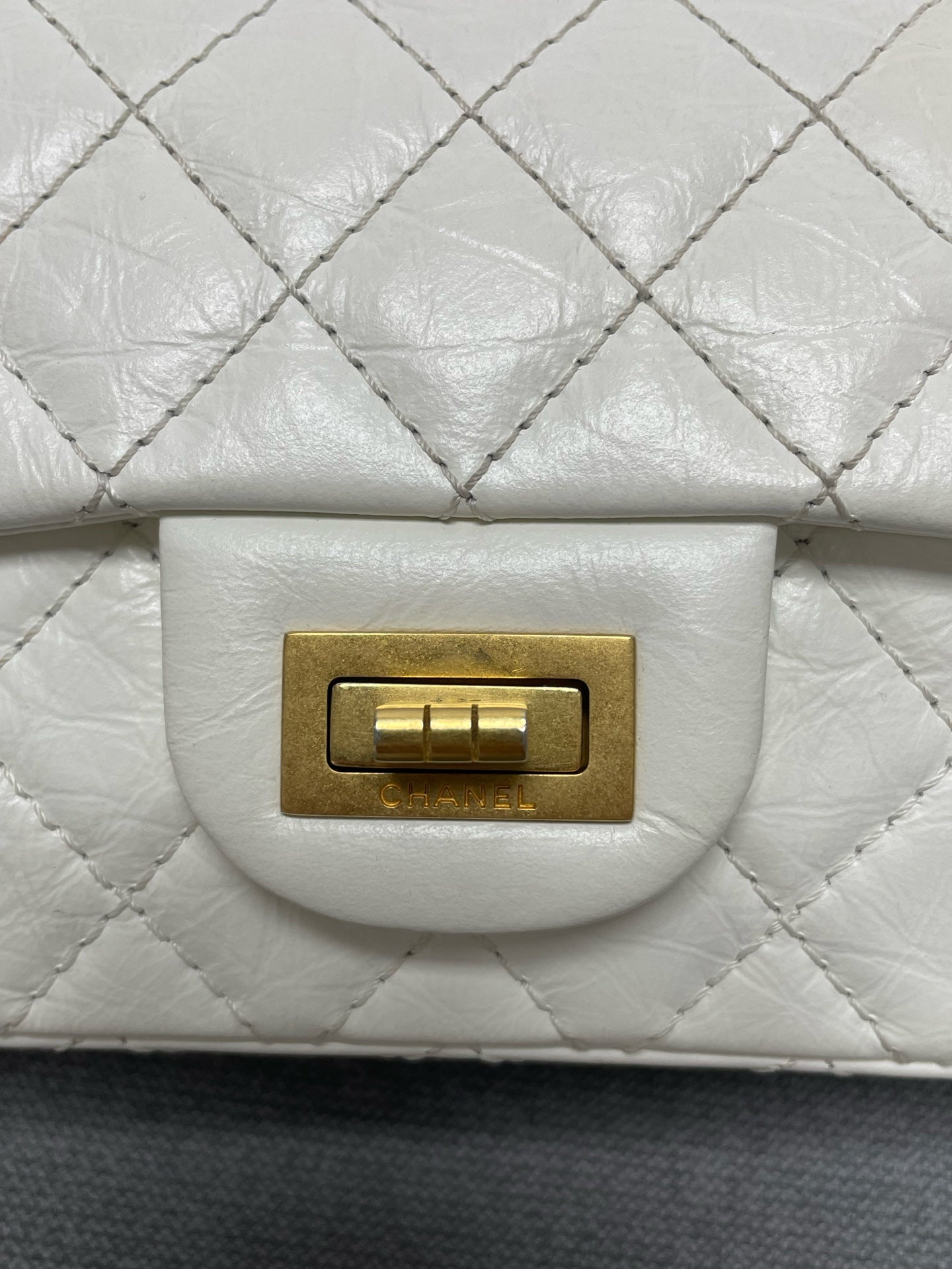 Chanel - 2.55 - Leather - White - (mini)