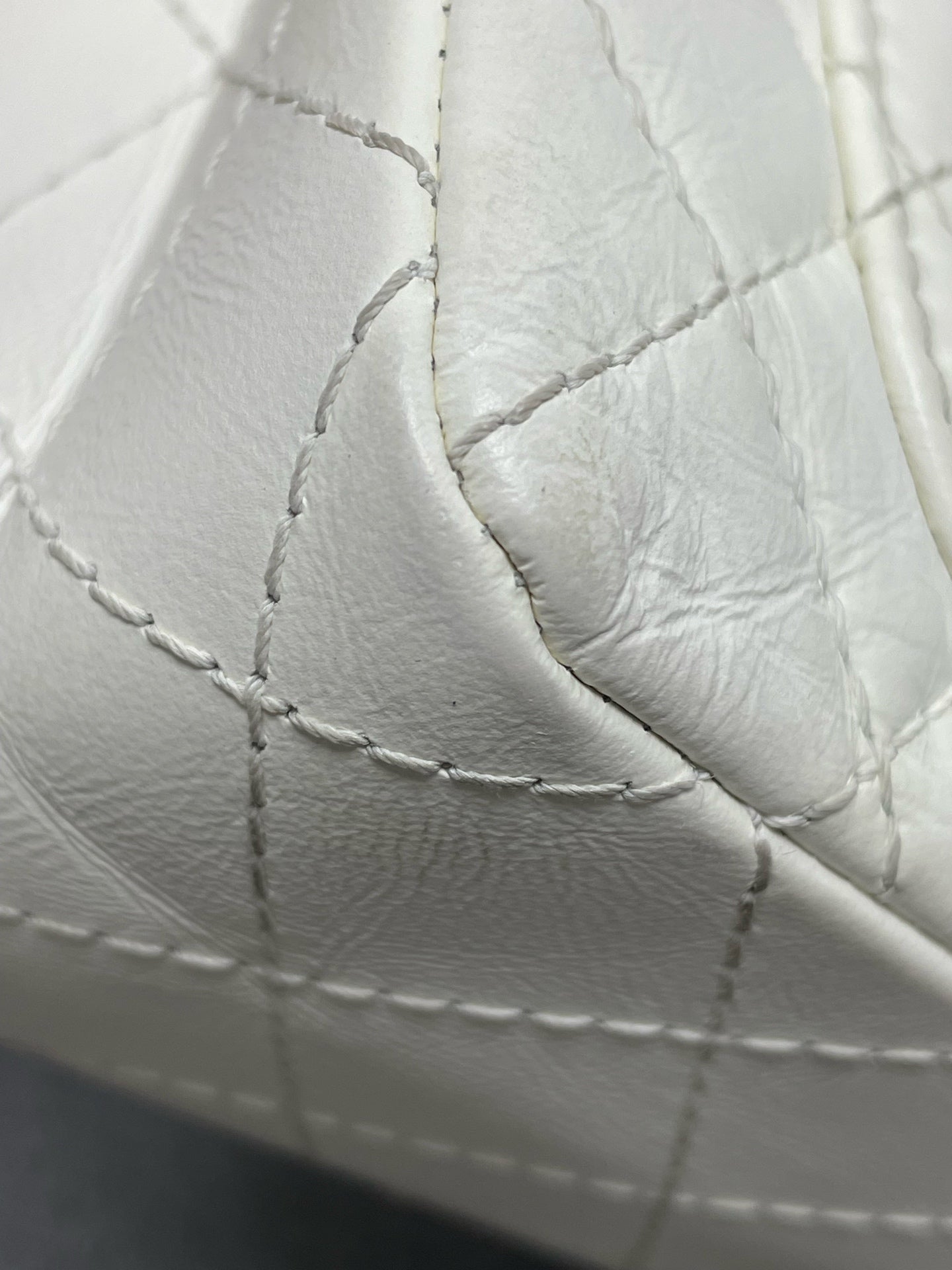 Chanel - 2.55 - Leather - White - (mini)