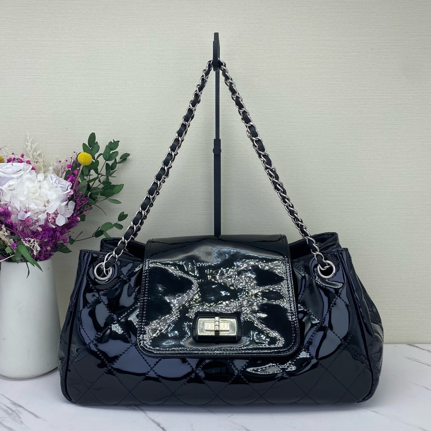 Chanel - 2.55 - Patent leather - Black - (medium)