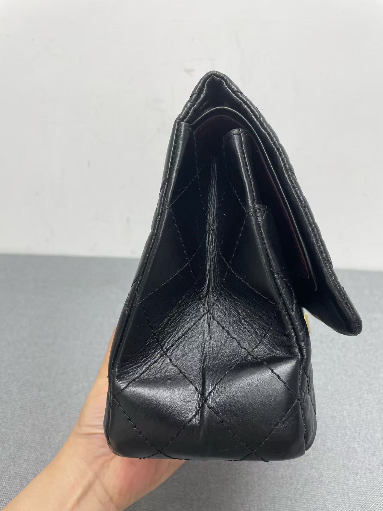 Chanel - 2.55 Reissue Flap Bag - Aged calfskin leather - Black - (Medium)