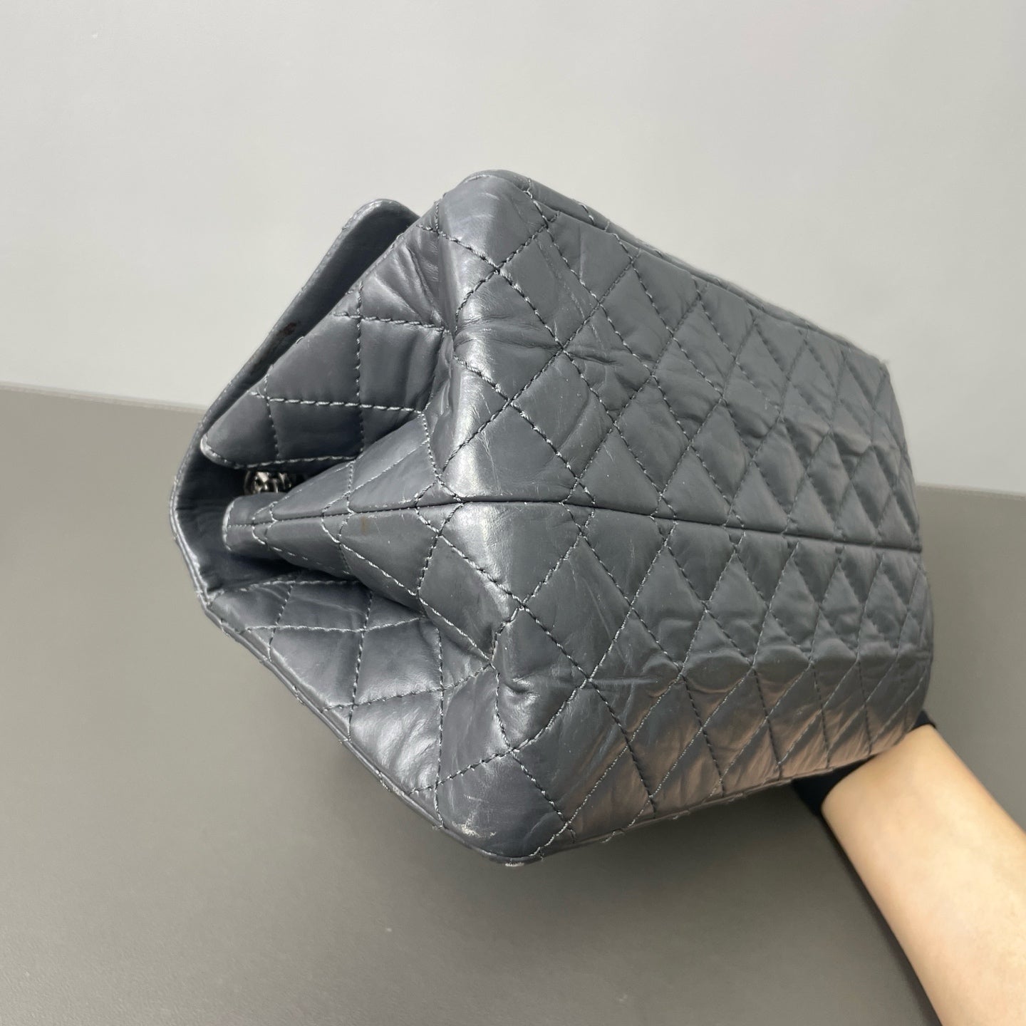Chanel - 2.55 Reissue - Leather - Grey - (small)