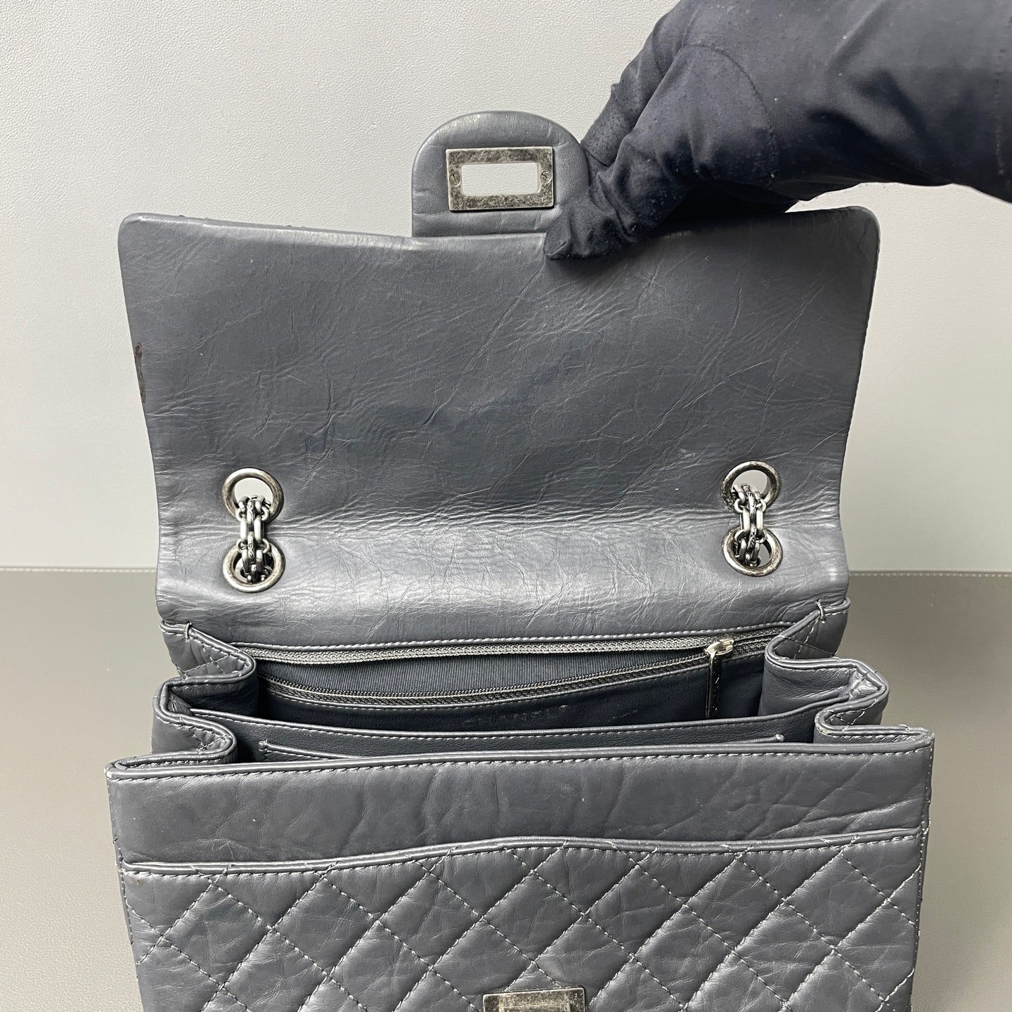 Chanel - 2.55 Reissue - Leather - Grey - (small)
