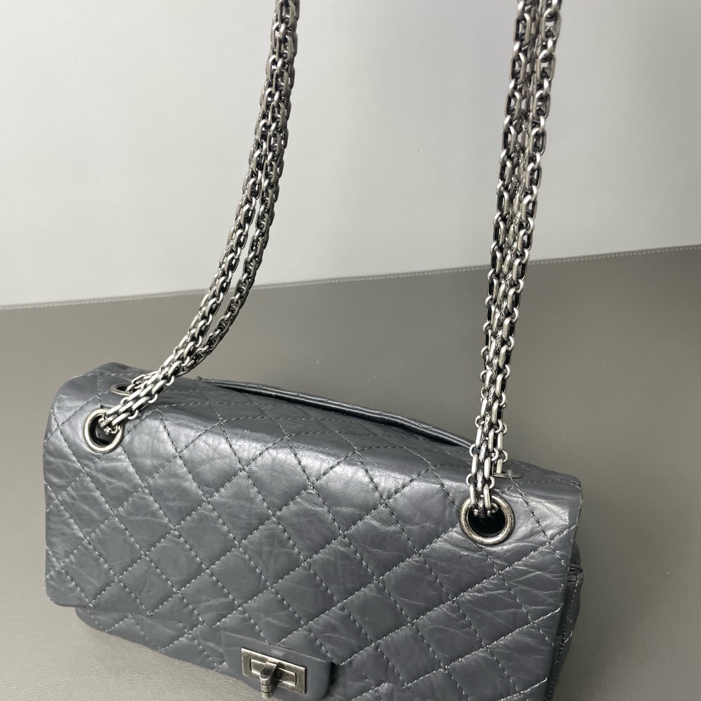 Chanel - 2.55 Reissue - Leather - Grey - (small)