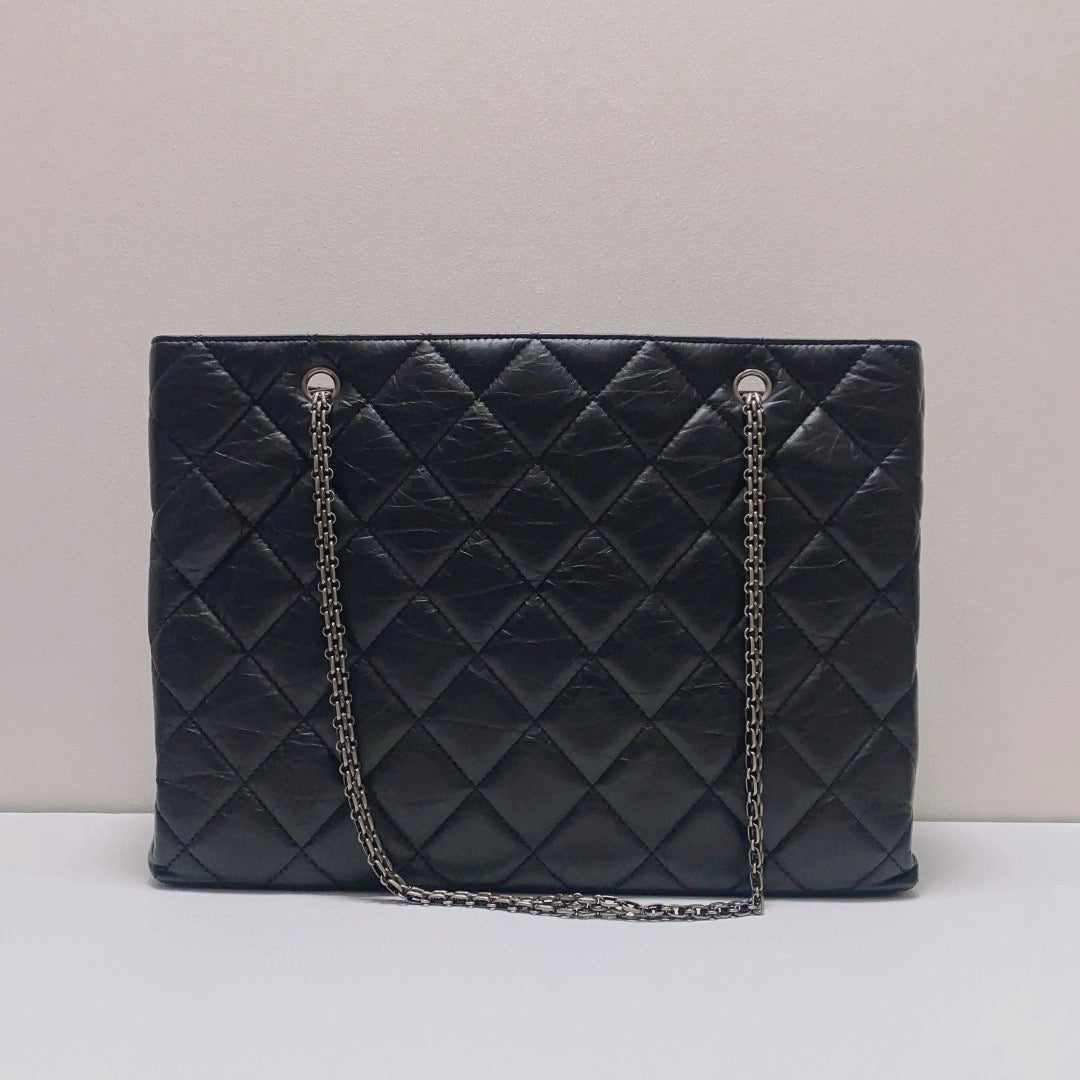 Chanel - 2.55 Reissue Quilted Tote Bag - Aged calfskin leather - Black - (Large)