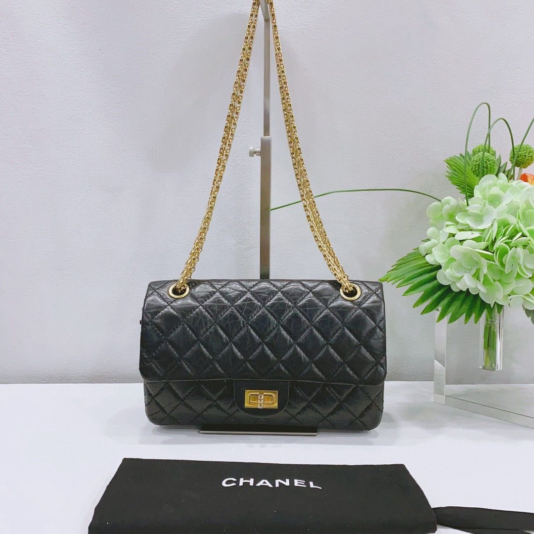 Chanel - 2.55 Reissue Small Flap Bag - Aged calfskin leather - Black with Gold-Tone Hardware - (small)