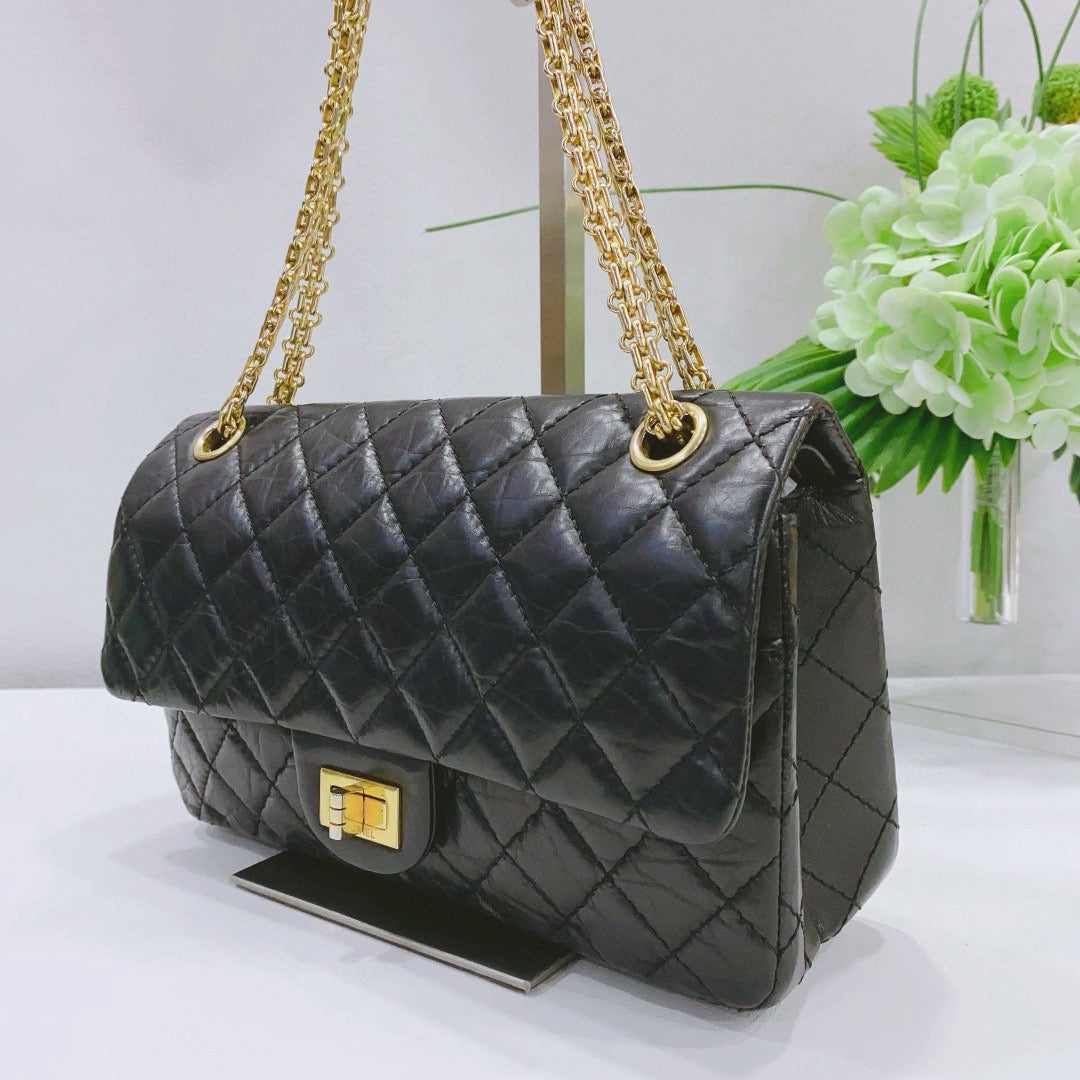 Chanel - 2.55 Reissue Small Flap Bag - Aged calfskin leather - Black with Gold-Tone Hardware - (small)