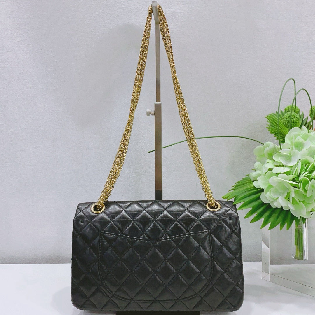 Chanel - 2.55 Reissue Small Flap Bag - Aged calfskin leather - Black with Gold-Tone Hardware - (small)