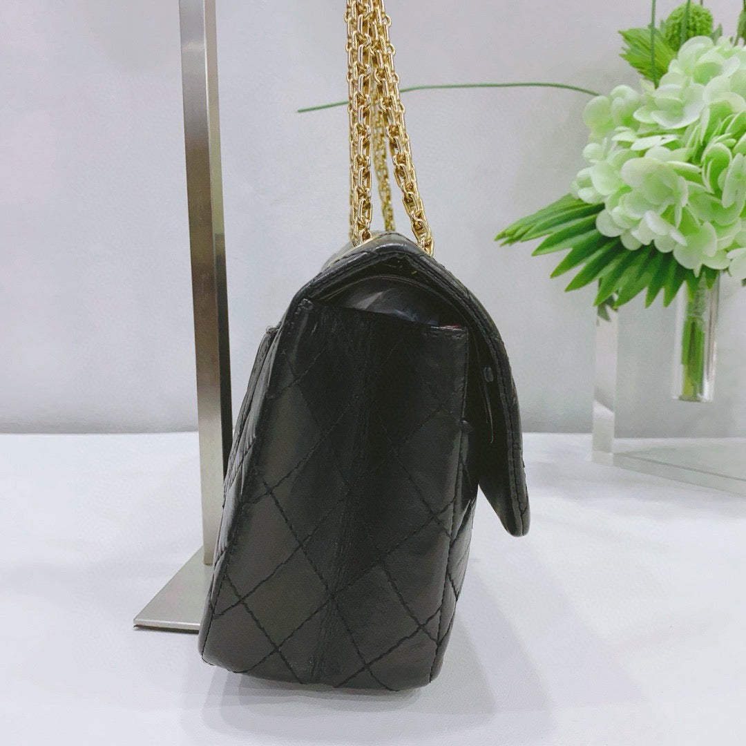 Chanel - 2.55 Reissue Small Flap Bag - Aged calfskin leather - Black with Gold-Tone Hardware - (small)