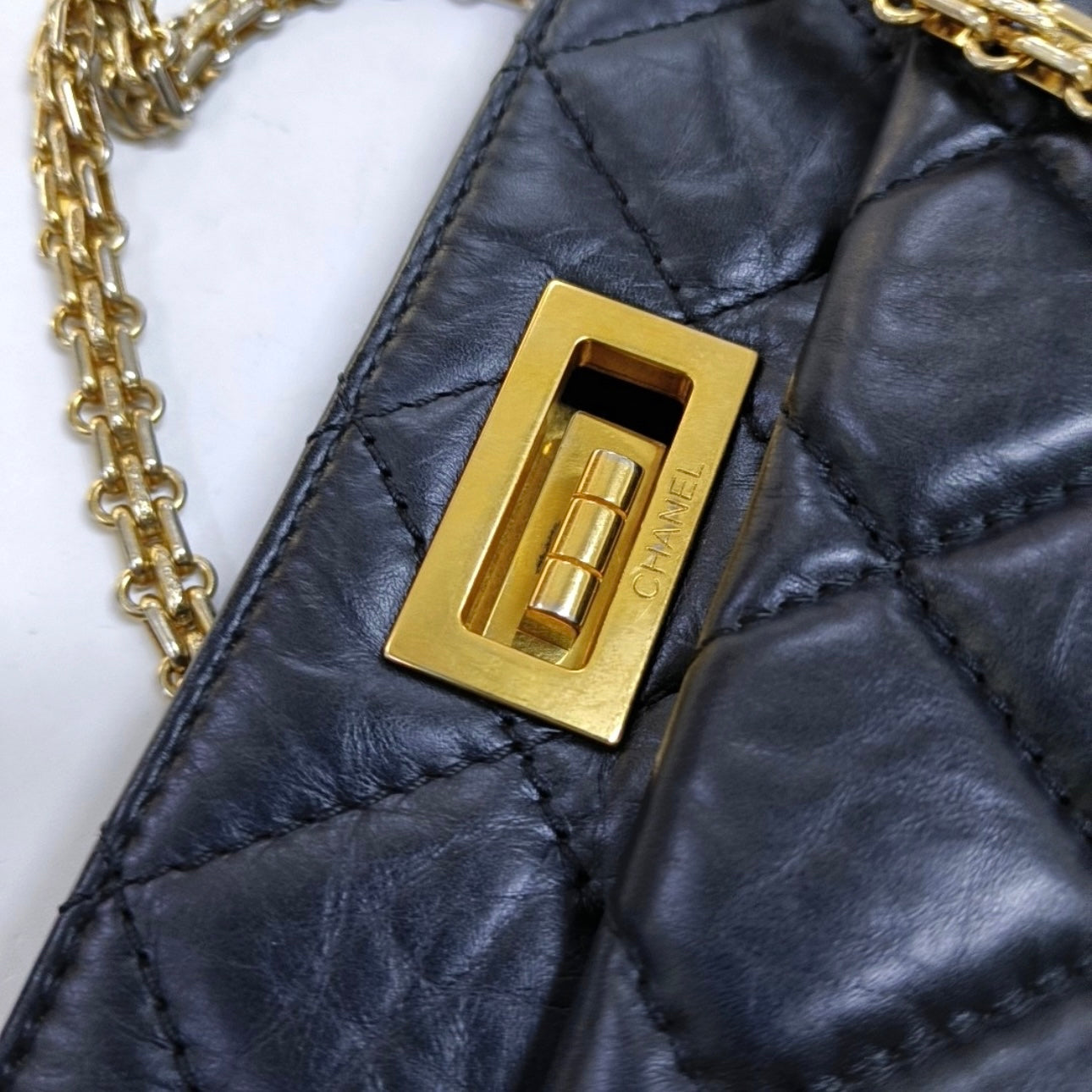Chanel - 2.55 Series Chain Tote Bag - Calfskin leather - Black - (medium)