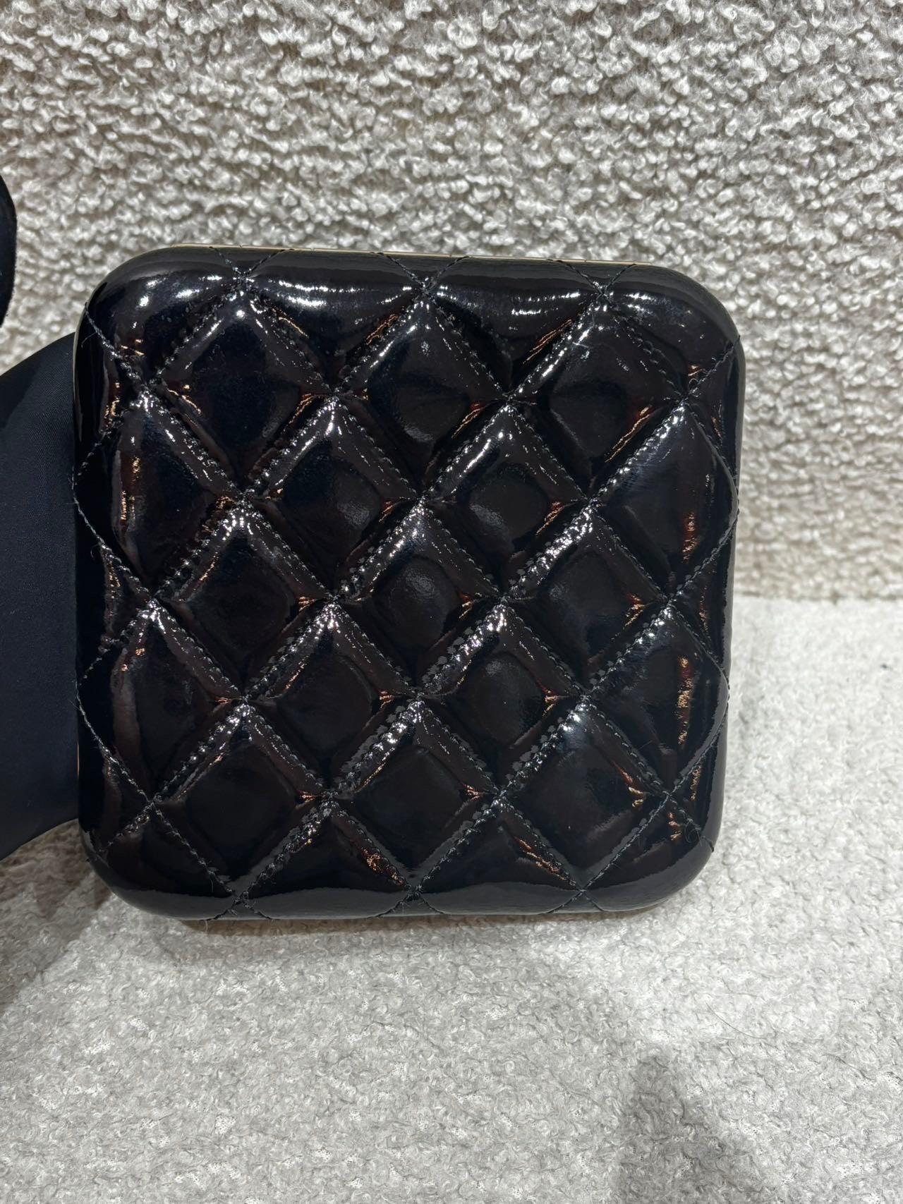 Chanel - 21K Patent Leather Evening Minaudiere with Acrylic Bracelet Handle - Patent leather with calfskin interior - Black - (mini)