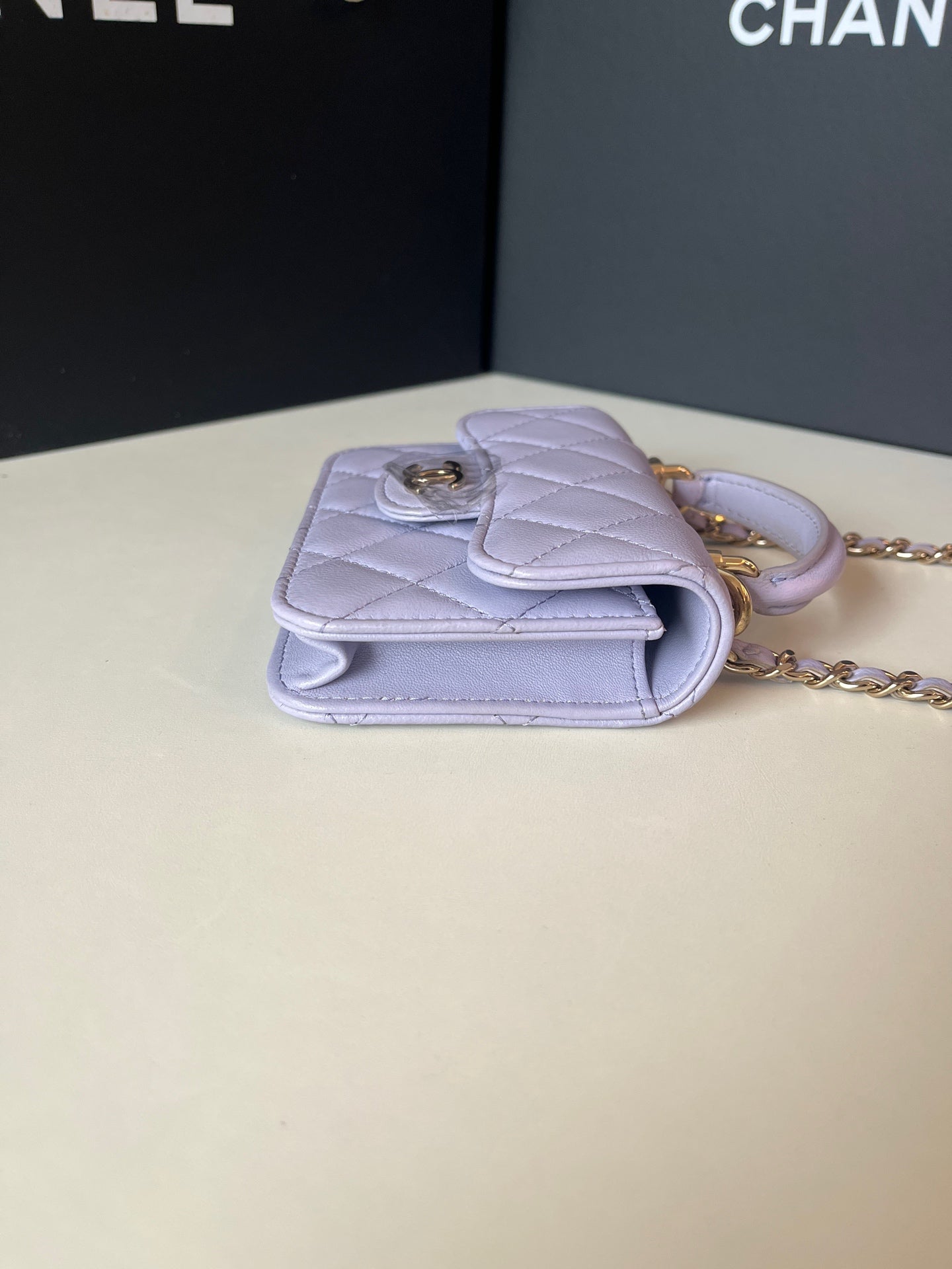 Chanel - 21K Small Handle Bag - Leather - Purple - (mini)