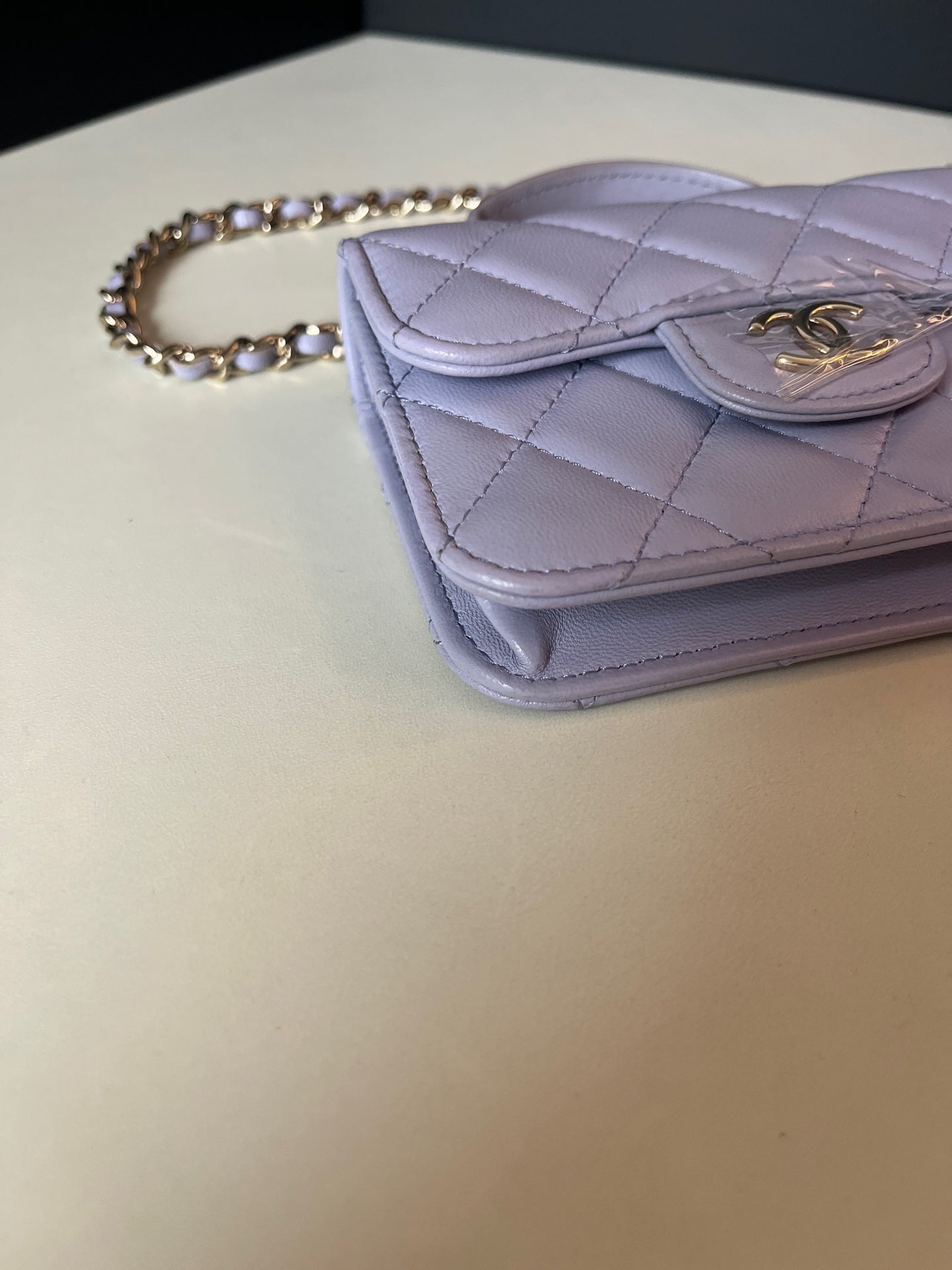 Chanel - 21K Small Handle Bag - Leather - Purple - (mini)