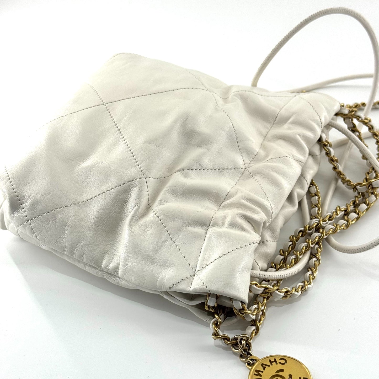 Chanel - 22 Bag Mini - Leather - White - (mini)