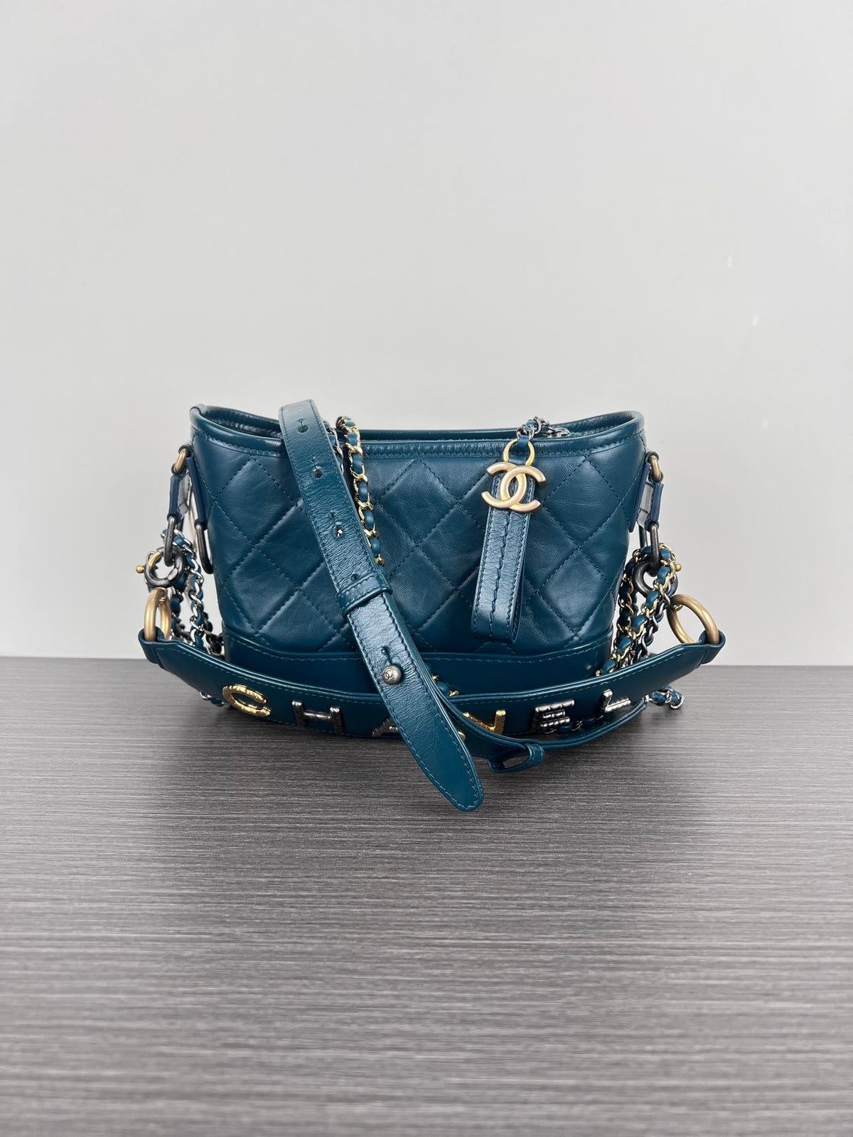 Chanel - 22 - Leather - Blue