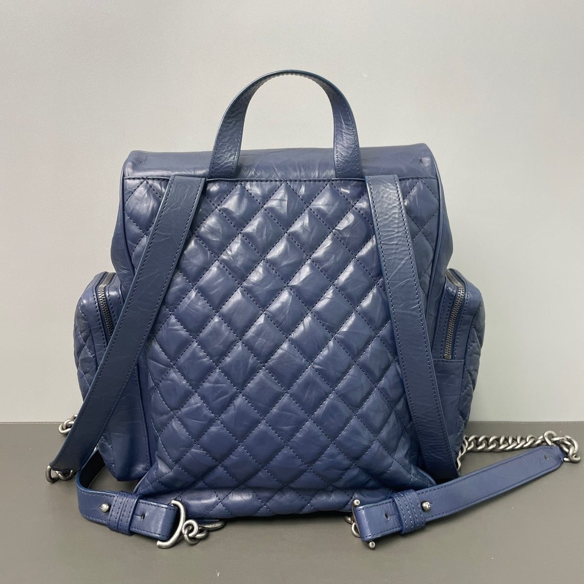 Chanel - 22 - Leather - Navy