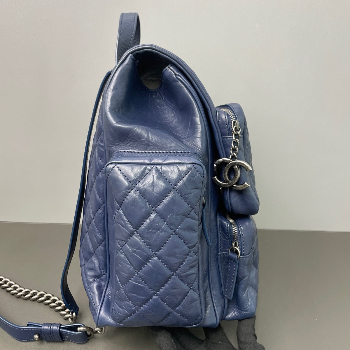 Chanel - 22 - Leather - Navy