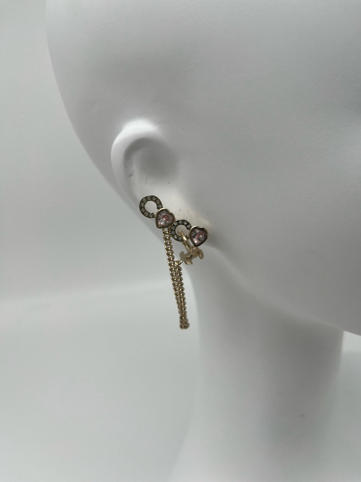 Chanel - 22B - Gold-tone metal with clear and pink glass crystals. - Multicolour