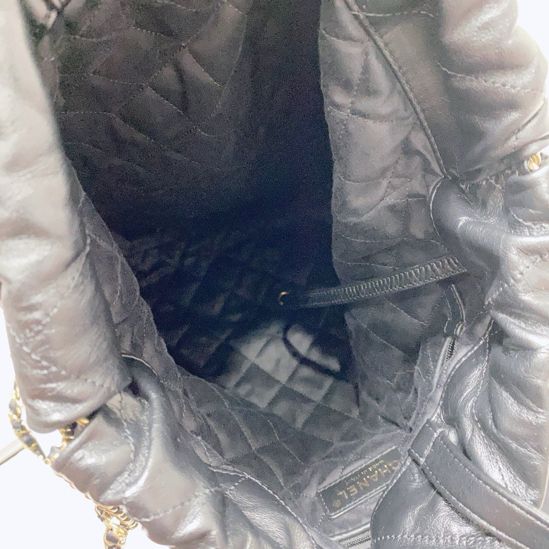 Chanel - 22bag - Leather - Black