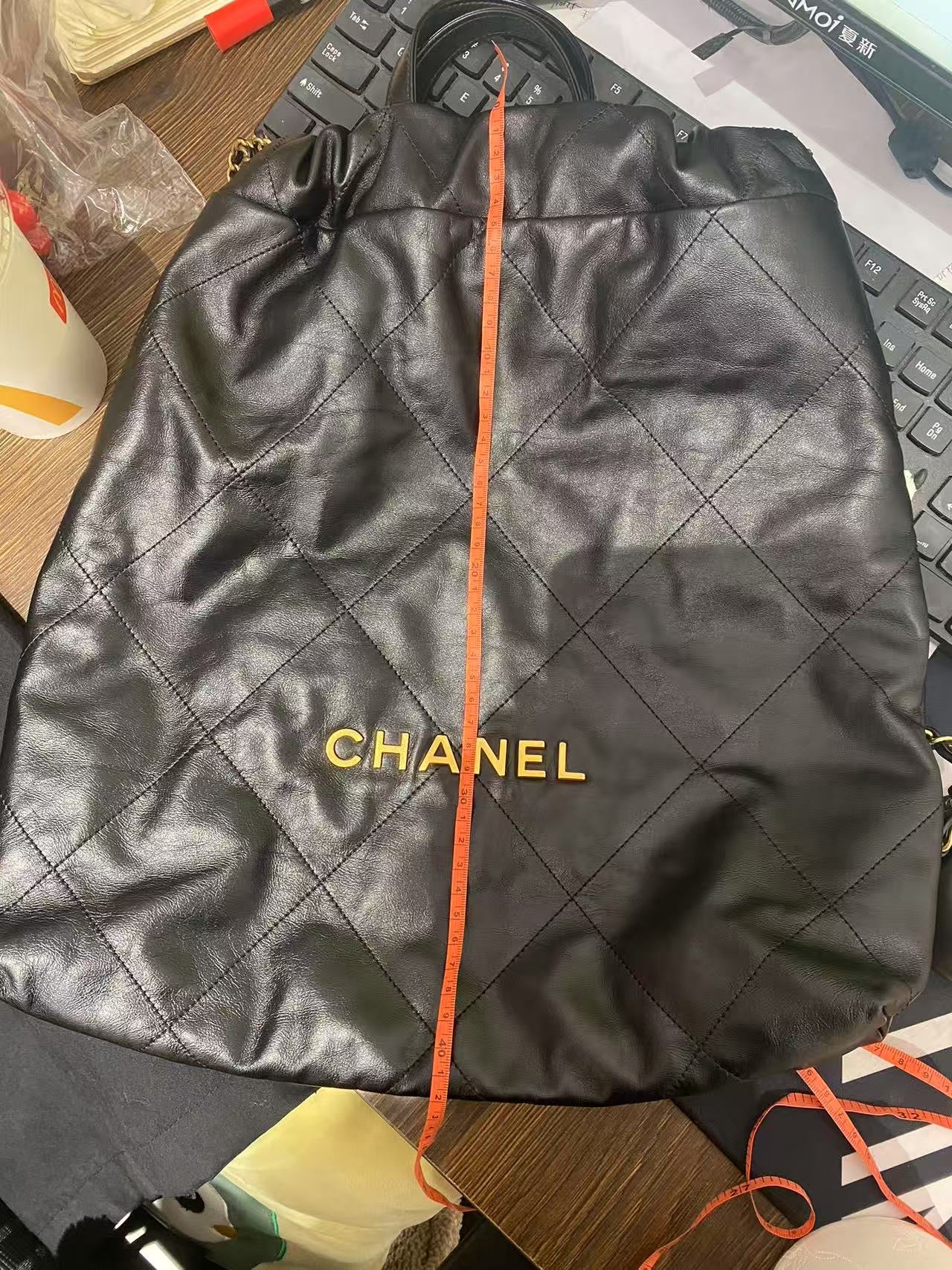Chanel - 22bag - Leather - Black