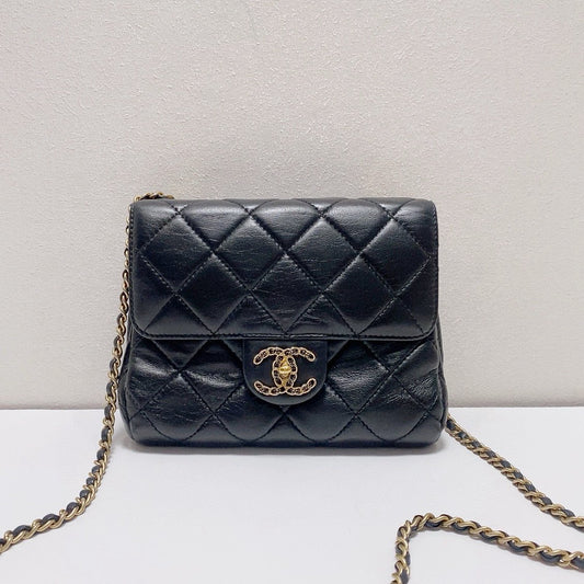 Chanel - 22C Accordion Pleated Mini Rectangular Flap Bag - Lambskin leather - Black with Gold-Tone Hardware - (mini)