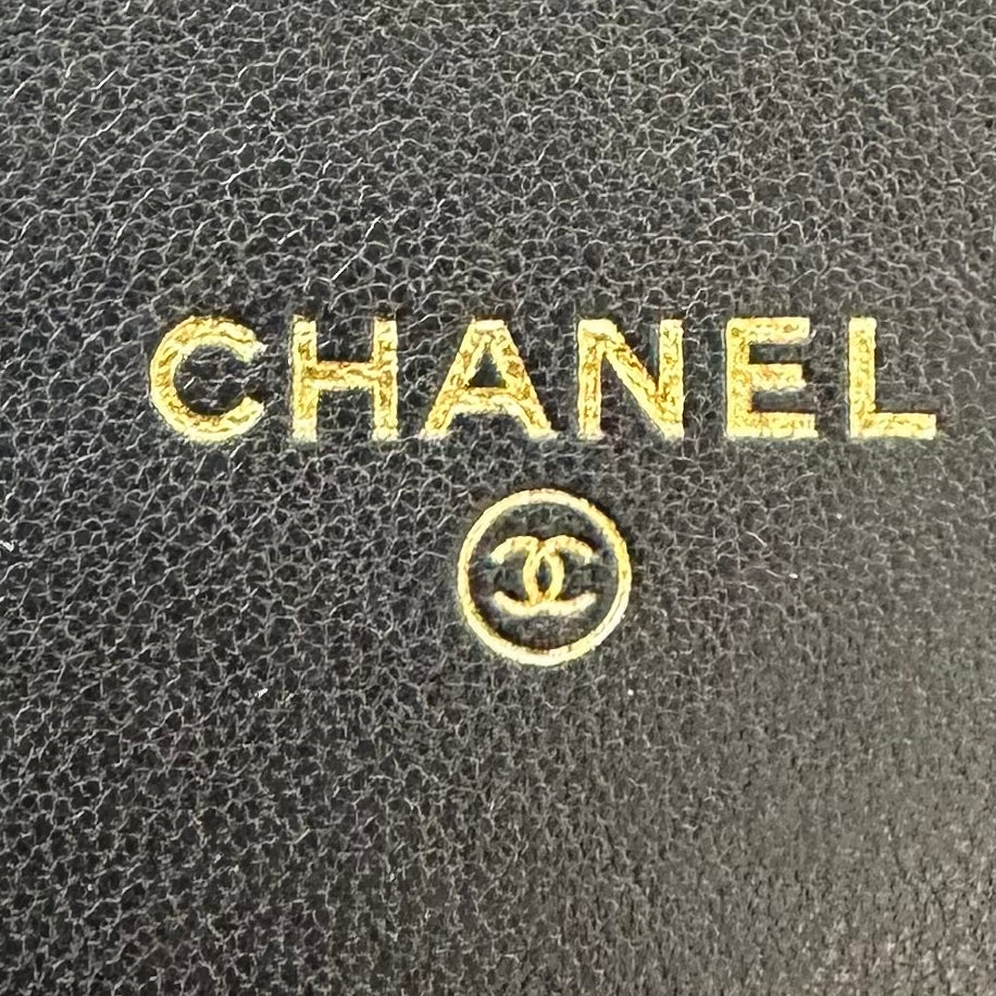 Chanel - 22C Phone Chain Bag - Leather - Black
