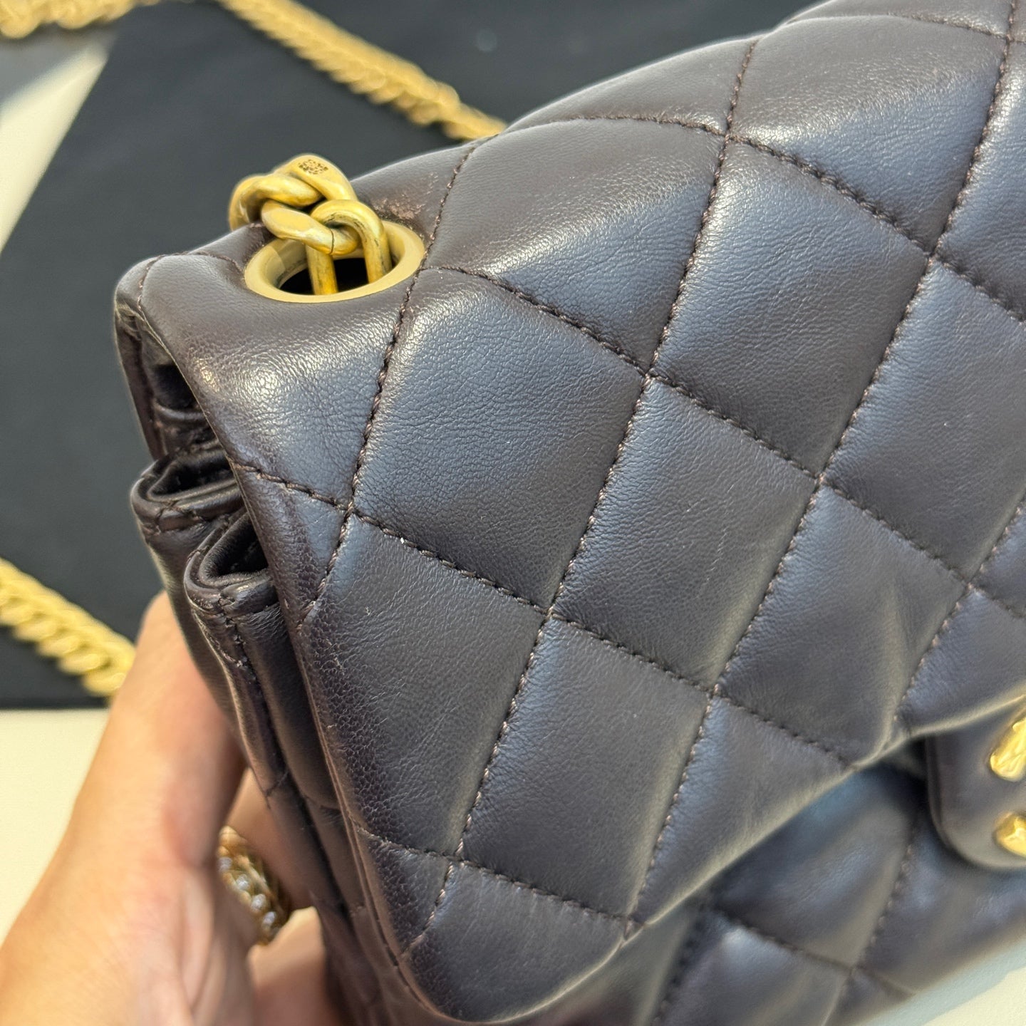 Chanel - 22K Flap Accordion Bag - Lambskin leather - Deep Brown - (mini)
