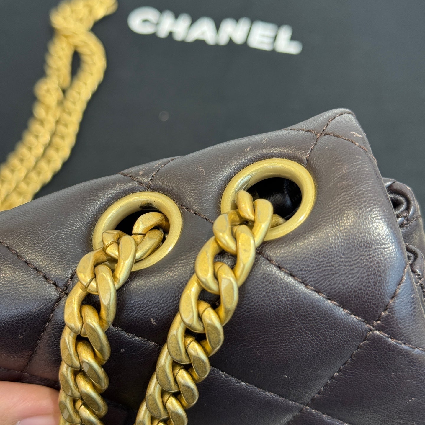 Chanel - 22K Flap Accordion Bag - Lambskin leather - Deep Brown - (mini)