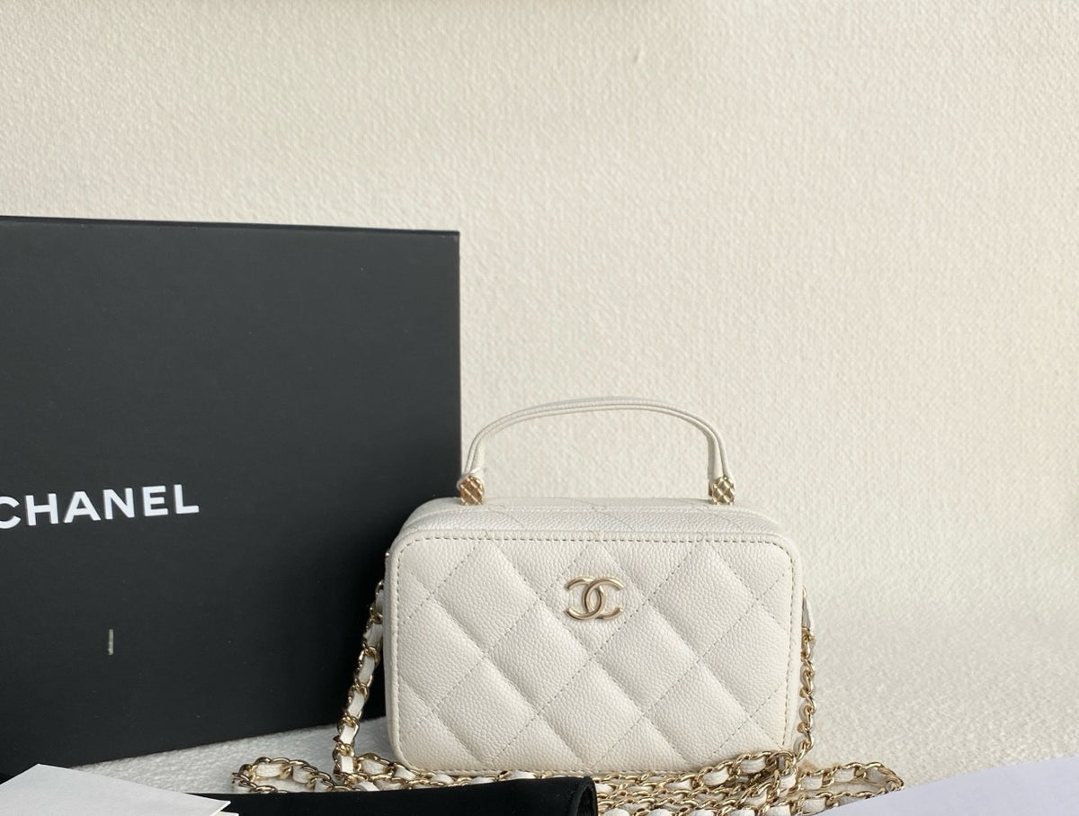 Chanel - 22P Mini Camera Bag - Leather - White - (mini)