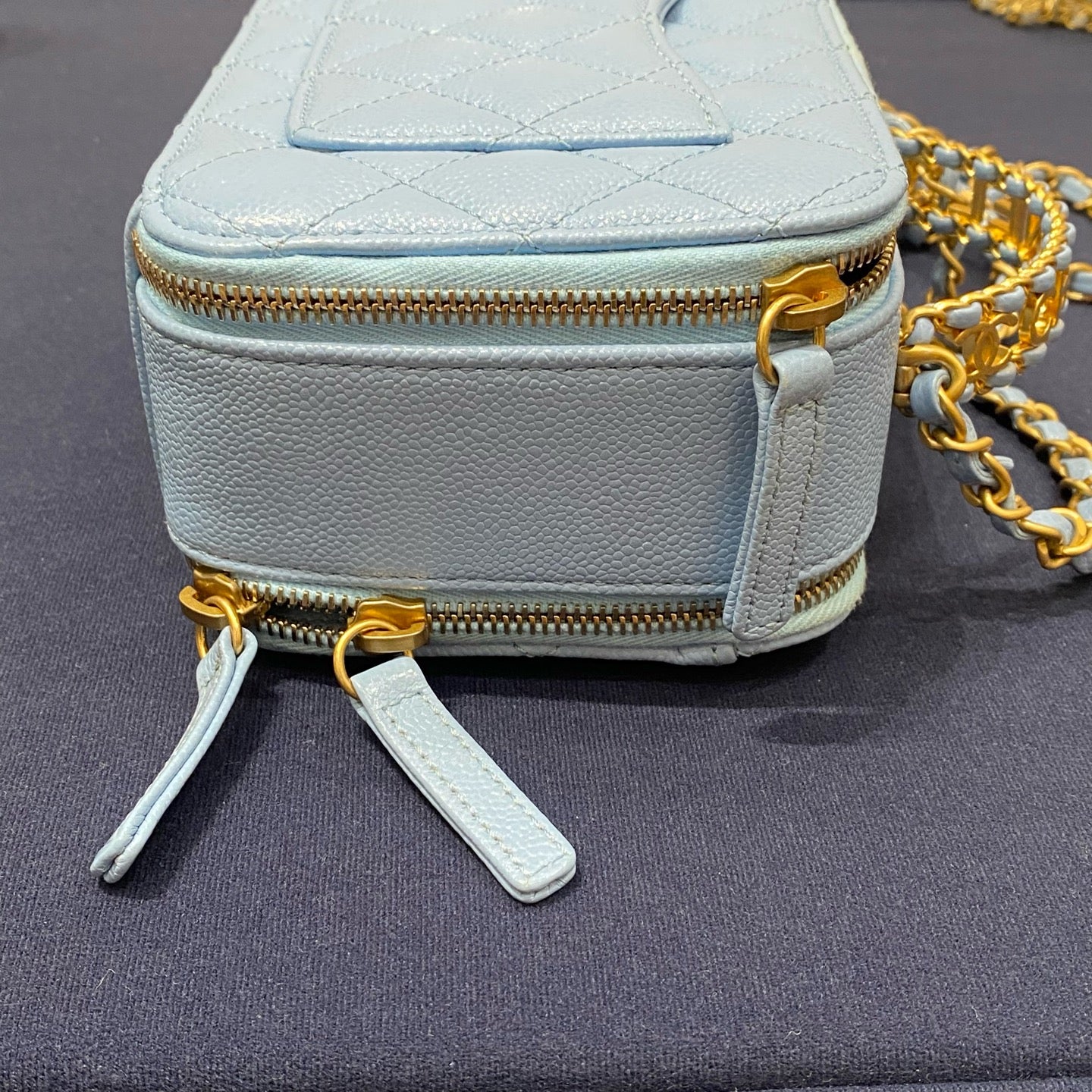 Chanel - 22S Small Box Camera Bag with Top Handle - Grained calfskin leather - Light Blue - (mini)