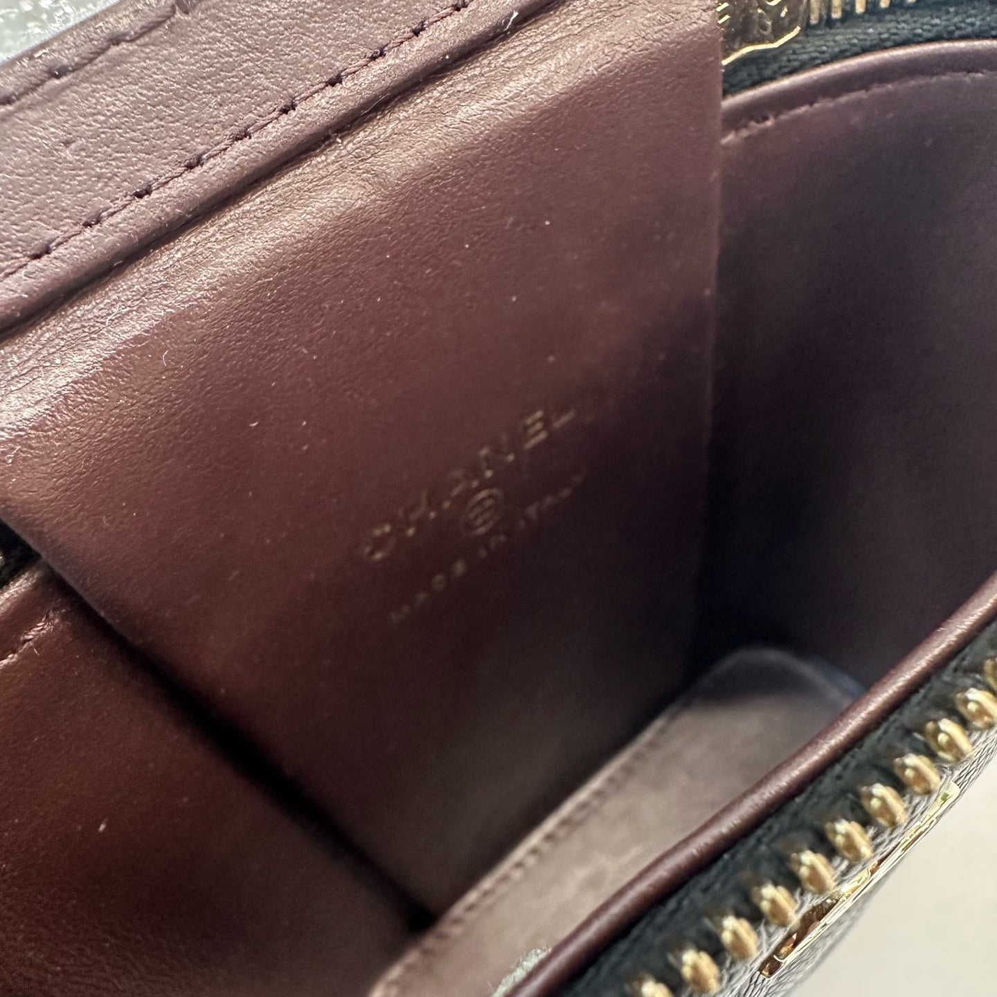 Chanel - 22S Vanity Case Chain Bag - Leather - Black