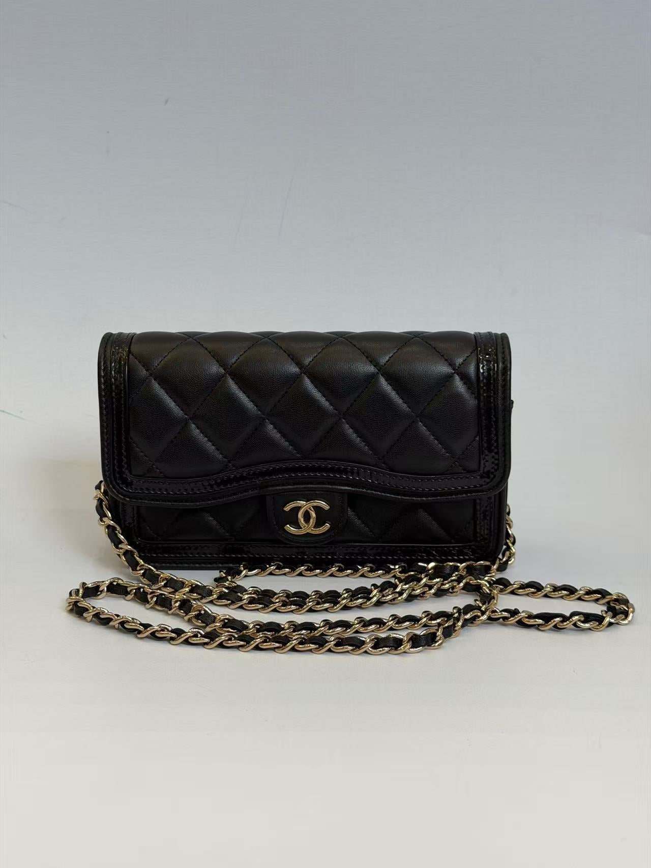 Chanel - 23B Envelope Bag - Lambskin leather - Black - (Small)