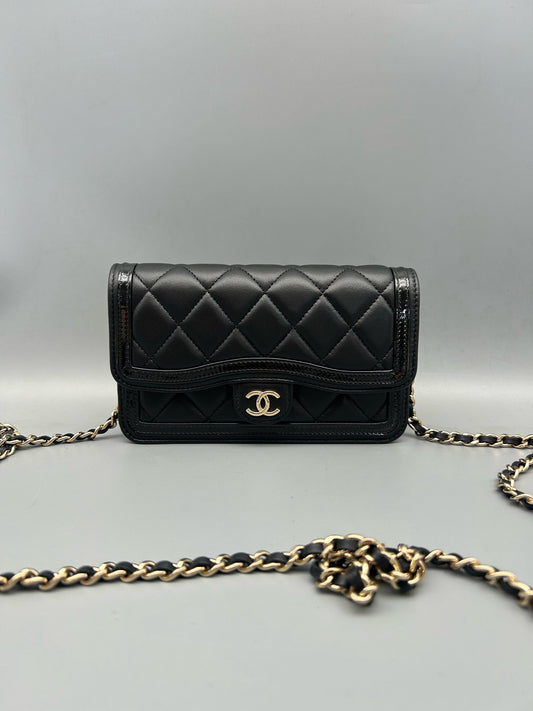 Chanel - 23B - Patent leather - Black - (mini)