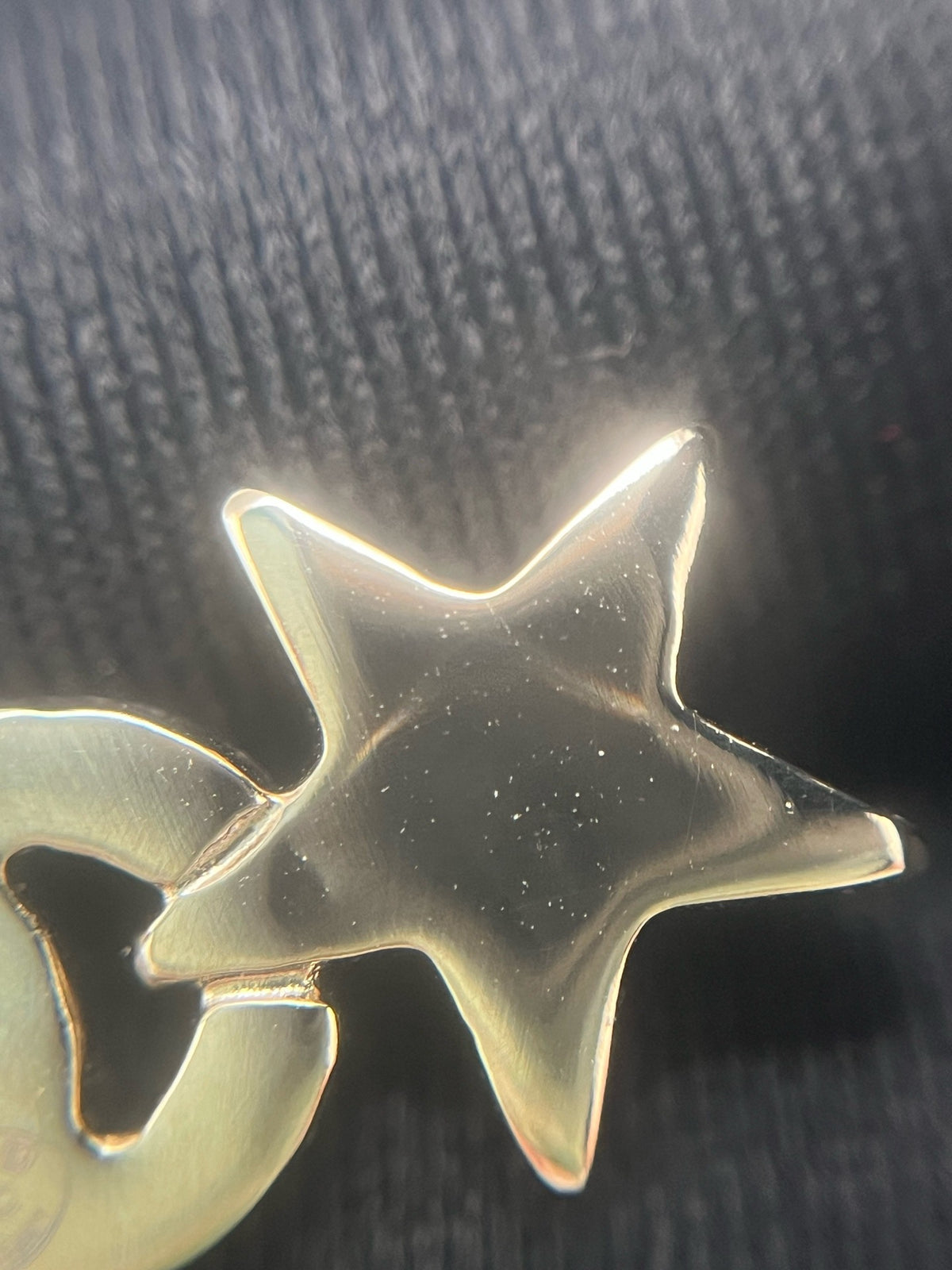 Chanel - 23C Double C Star Earrings - Gold-tone metal with clear glass rhinestones. - Gold - (One size)