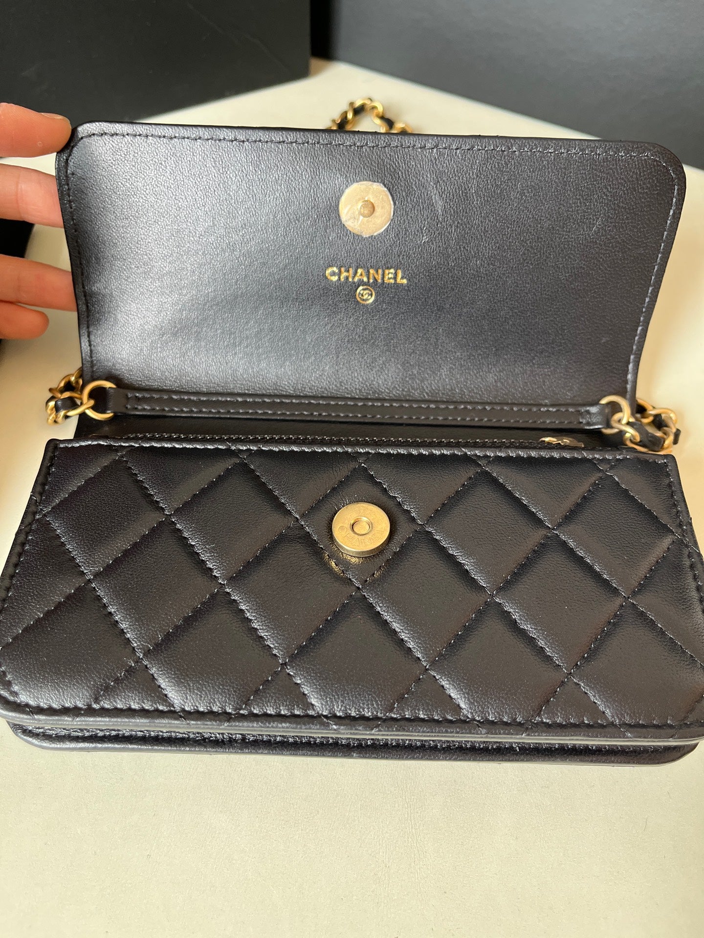 Chanel - 23K - Leather - Black - (mini)