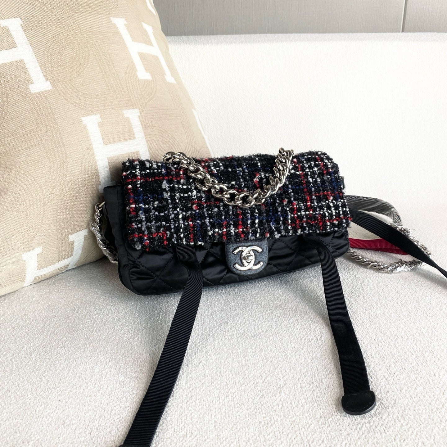 Chanel - 24 Series Tweed Flap Bag - Tweed - Multicolour - (mini)