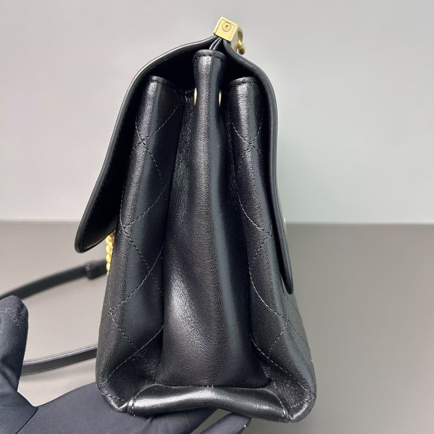 Chanel - 25 Opening Double-sided Messenger Bag - Lambskin leather - Black with Gold-Tone Hardware - (medium)