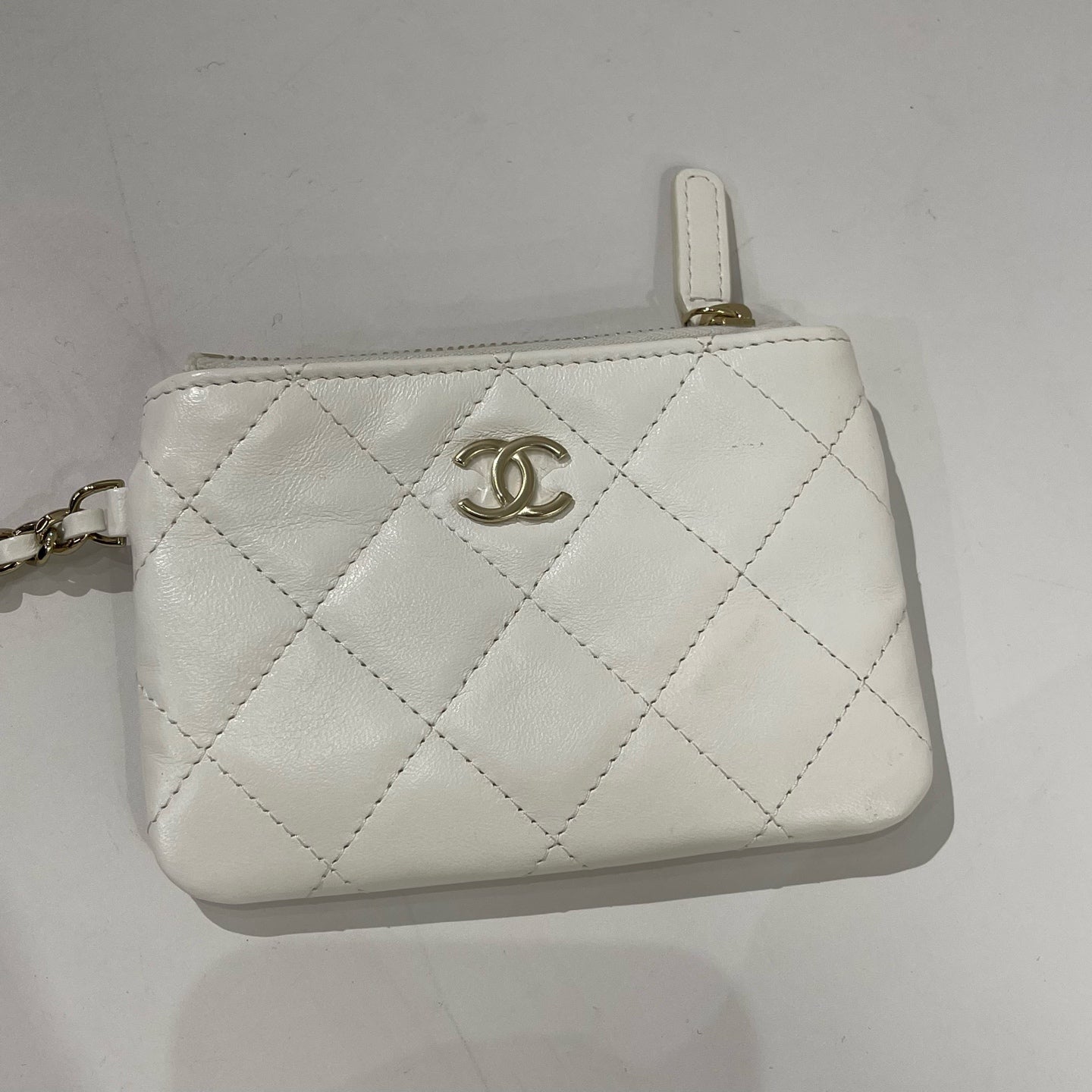 Chanel - 25S Mesh Hobo Bag with Quilted Pouch - Mesh and Leather - White - (mini)