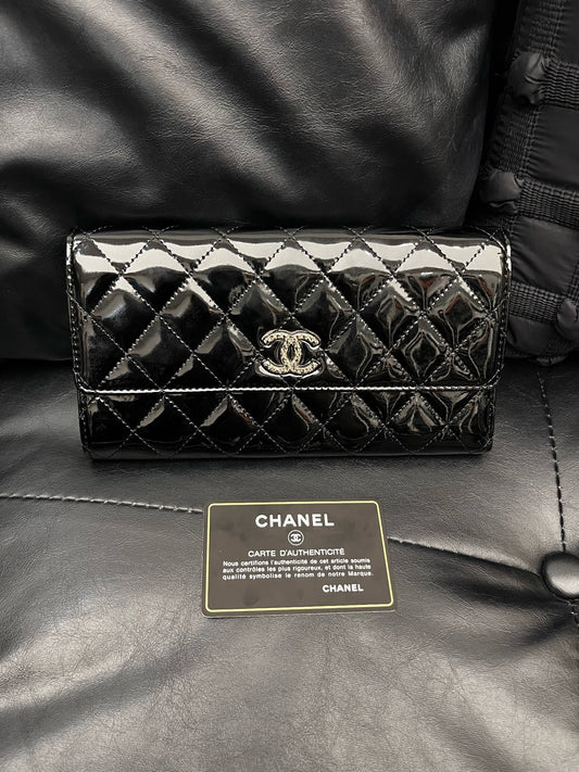 Chanel - 3 Fold Wallet - Patent leather - Black - (Other)