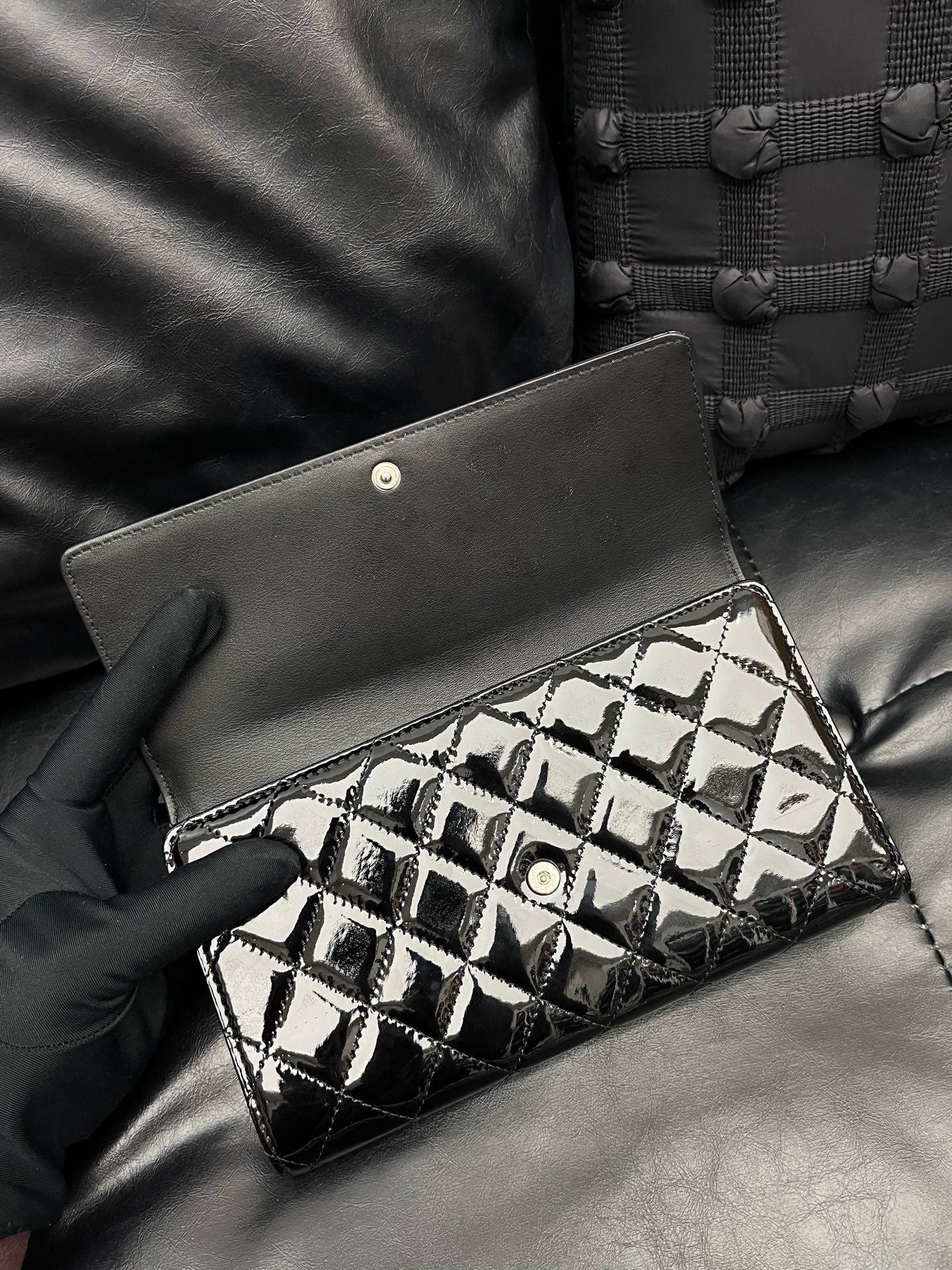 Chanel - 3 Fold Wallet - Patent leather - Black - (Other)