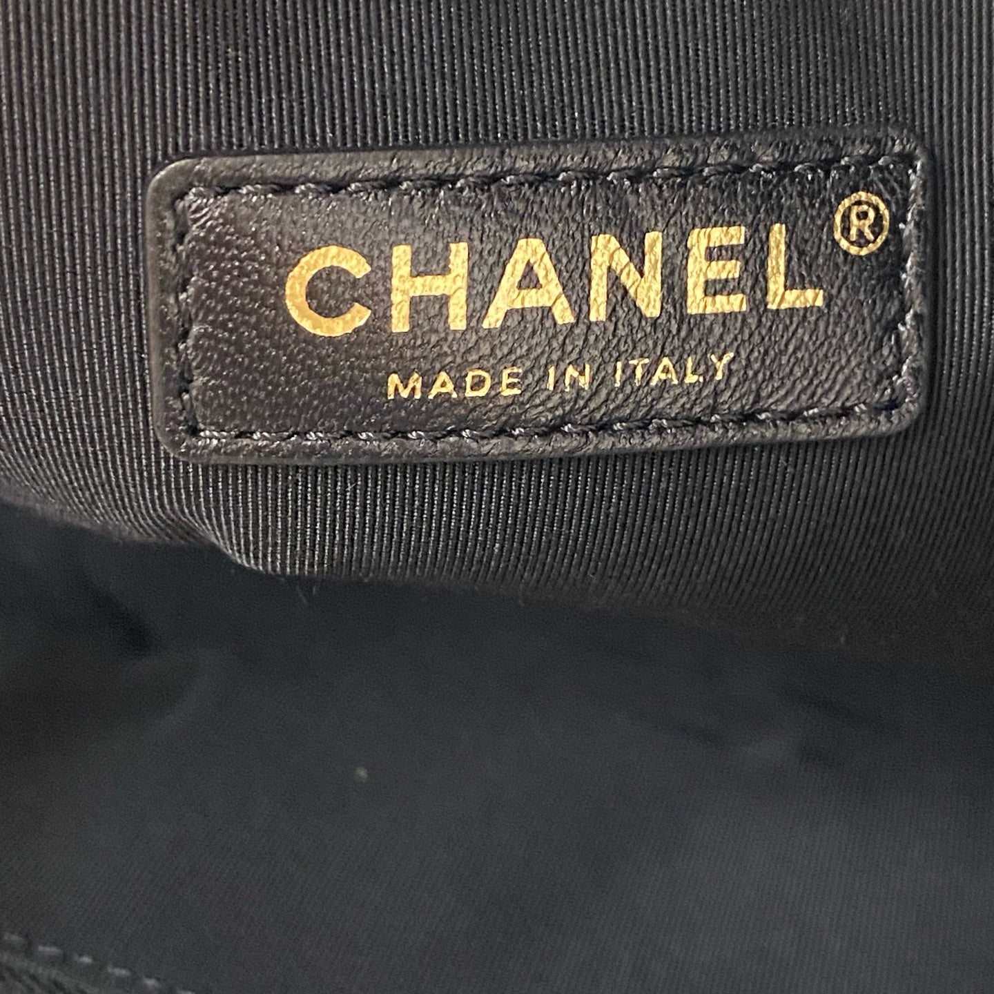 Chanel - 31 Bag - Lambskin leather - Black with Gold-Tone Hardware - (large)