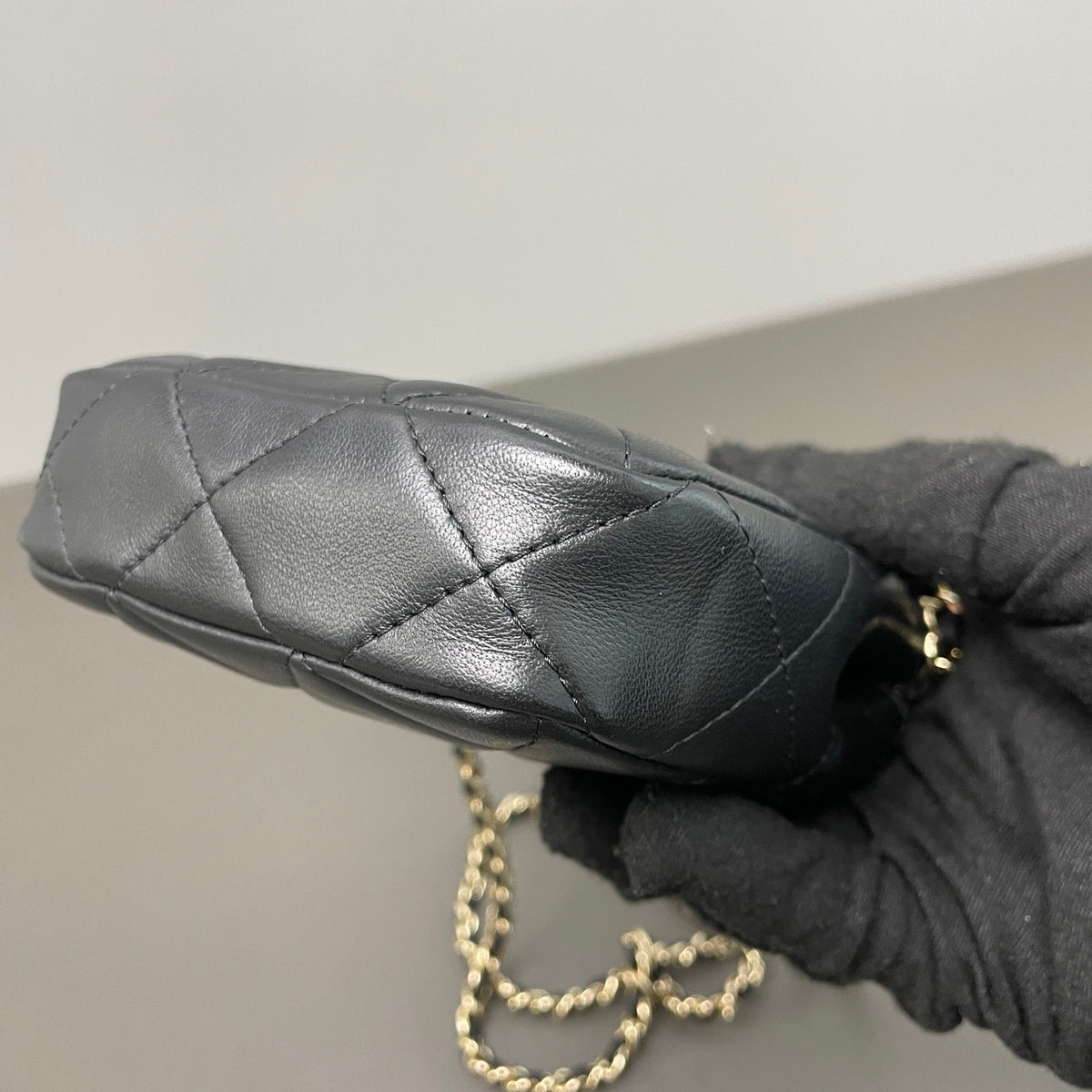 Chanel - 31 Mini - Leather - Black - (mini)