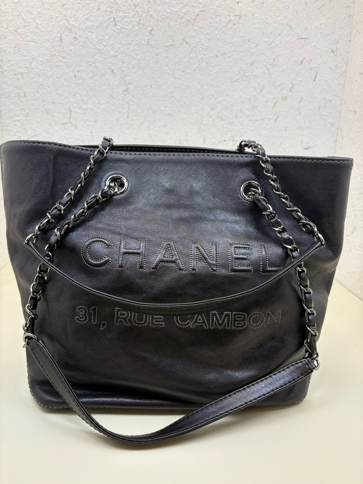 Chanel - 31 Rue Cambon - Leather - Brown - (29 cm)