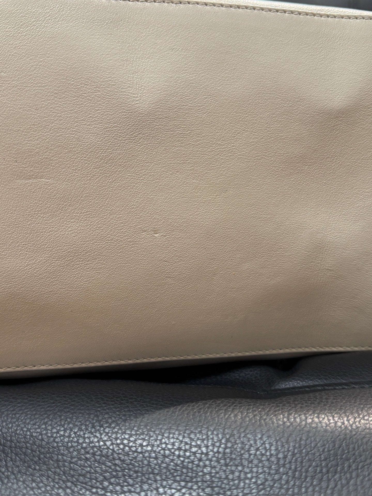 Chanel - 31 Rue Cambon Tote - Leather - White - (large)