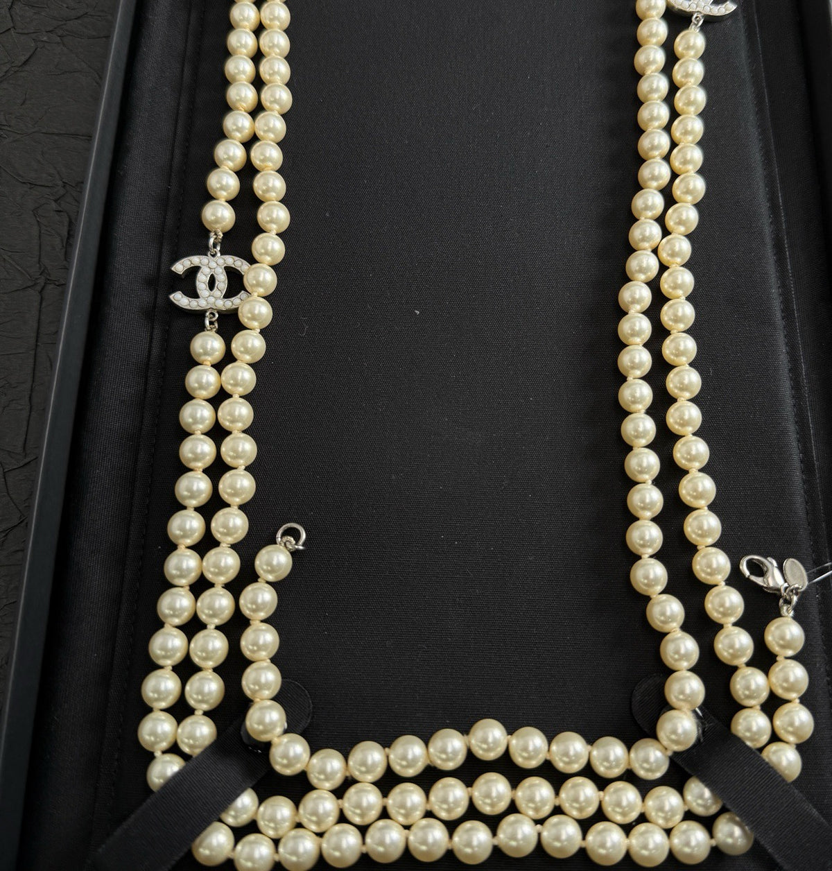 Chanel - A11 V - Pearl - Beige