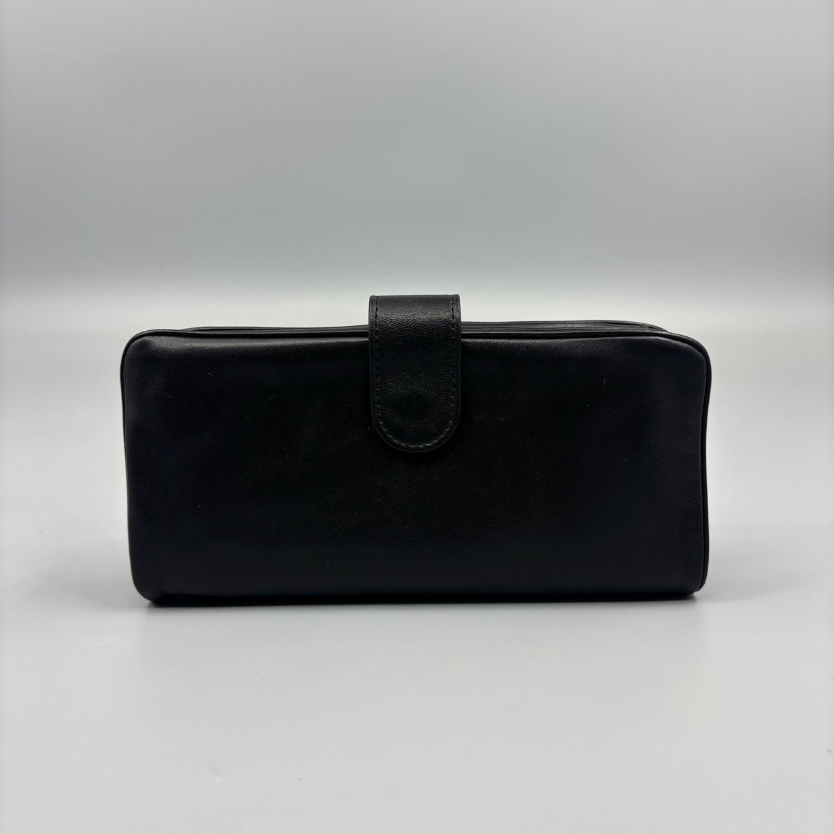 Chanel - A9097 - Leather - Black - (Not Applicable)