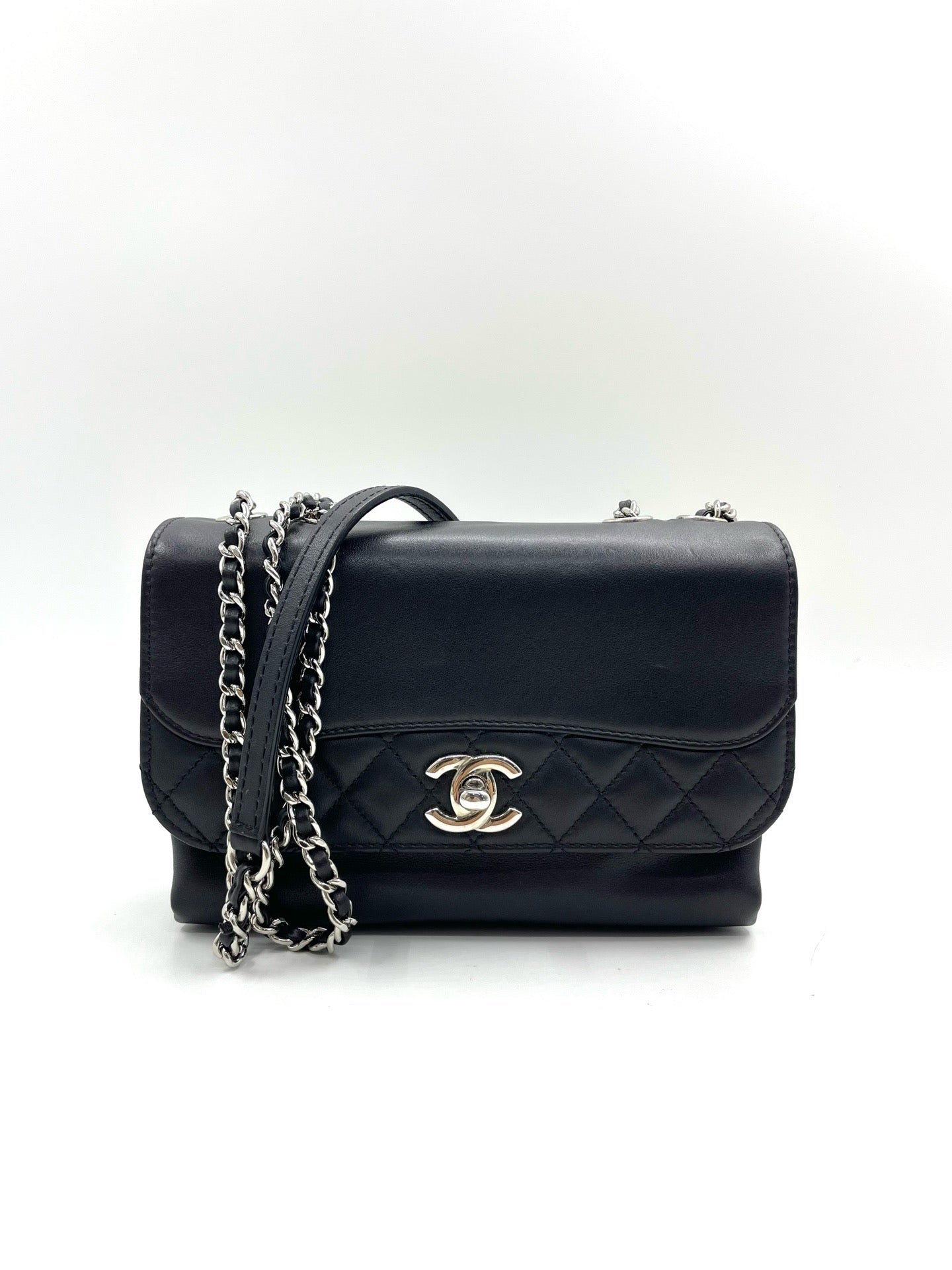 Chanel - Accordion Flap Bag - Leather - Black - (small)