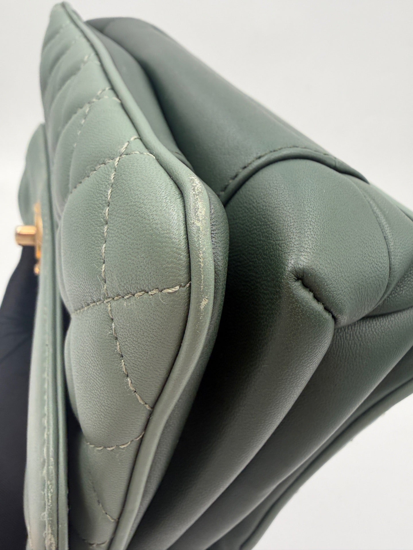 Chanel - Accordion Flap - Leather - Green - (medium)